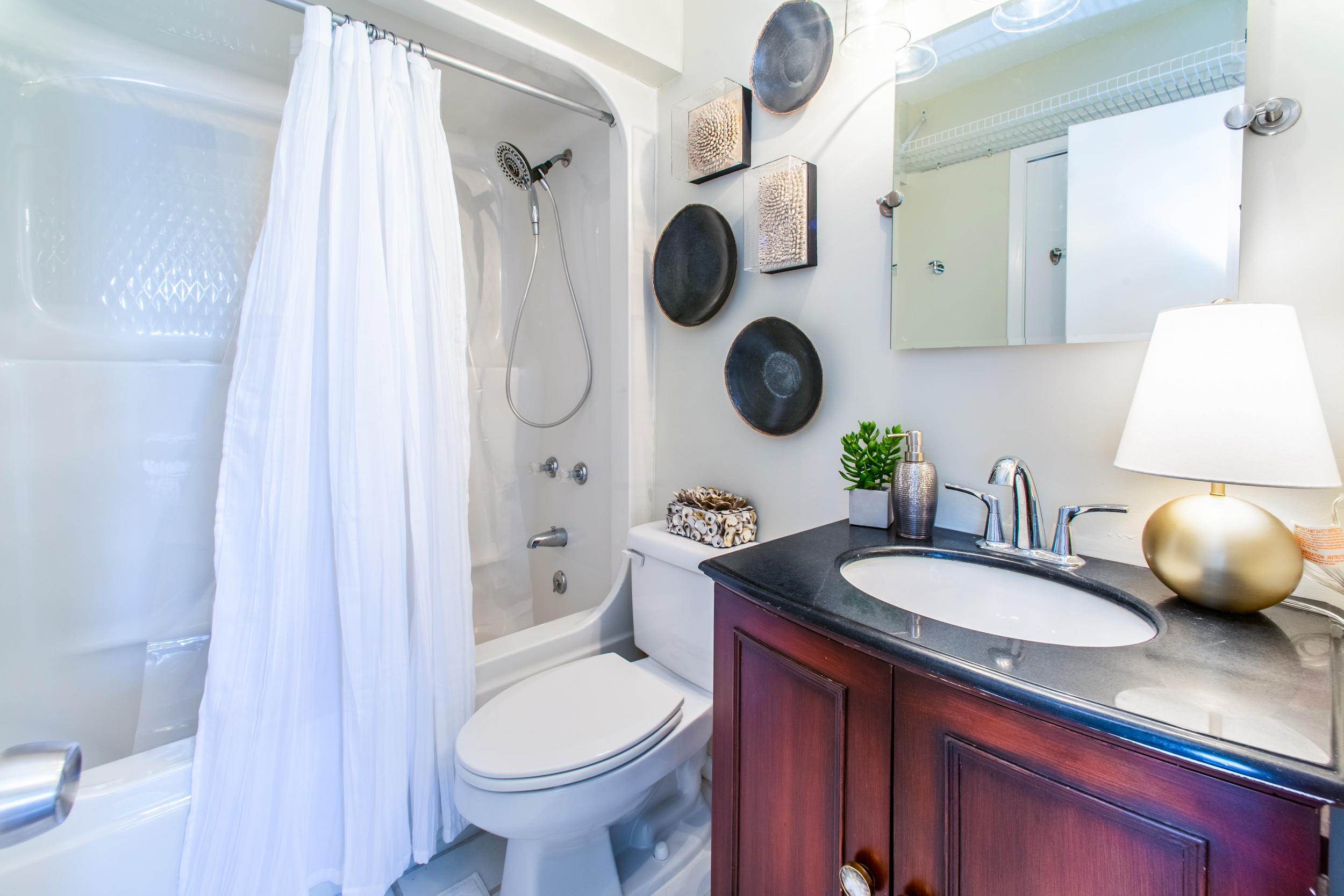 SUN SEEKERS CONDO - Residential