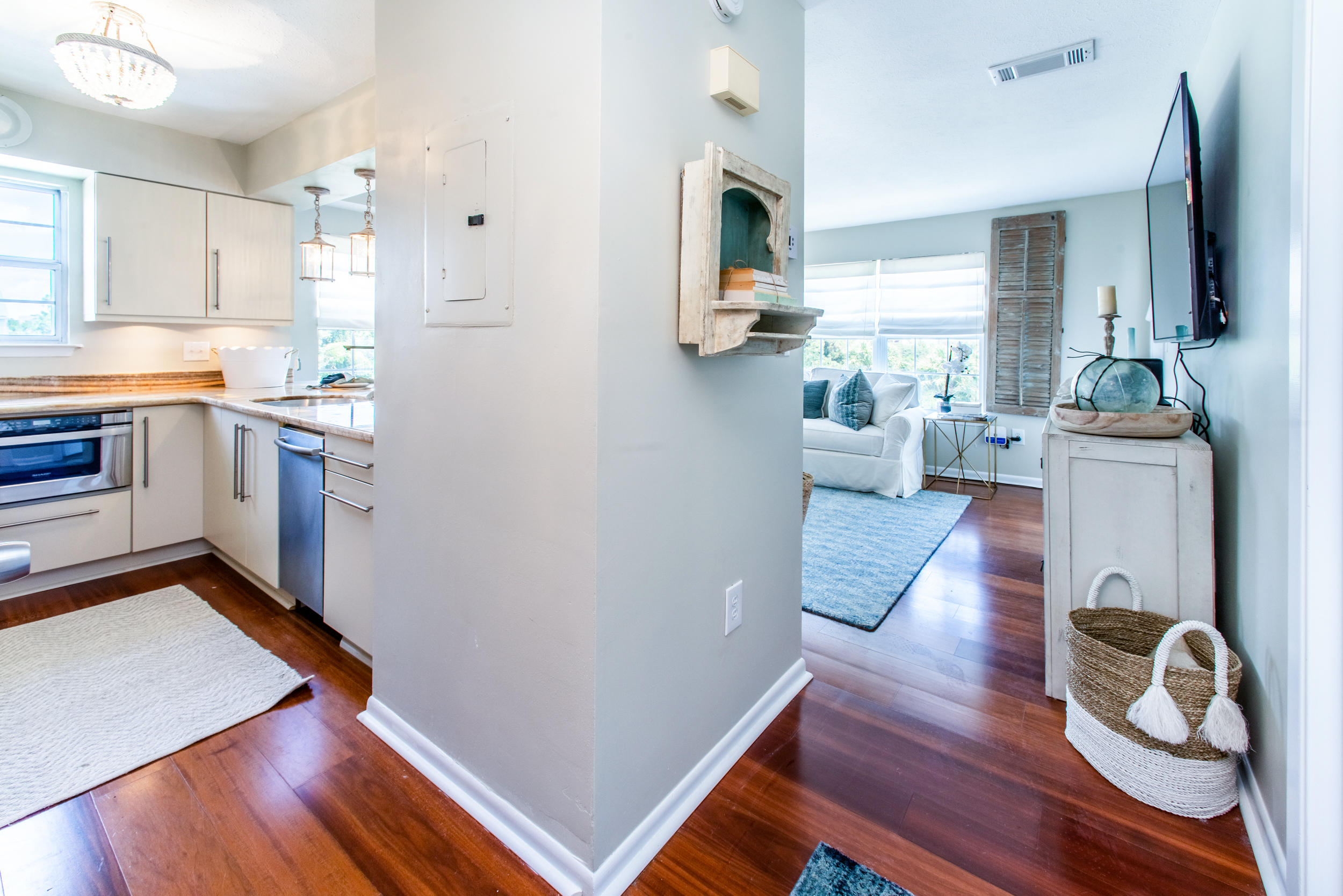 SUN SEEKERS CONDO - Residential