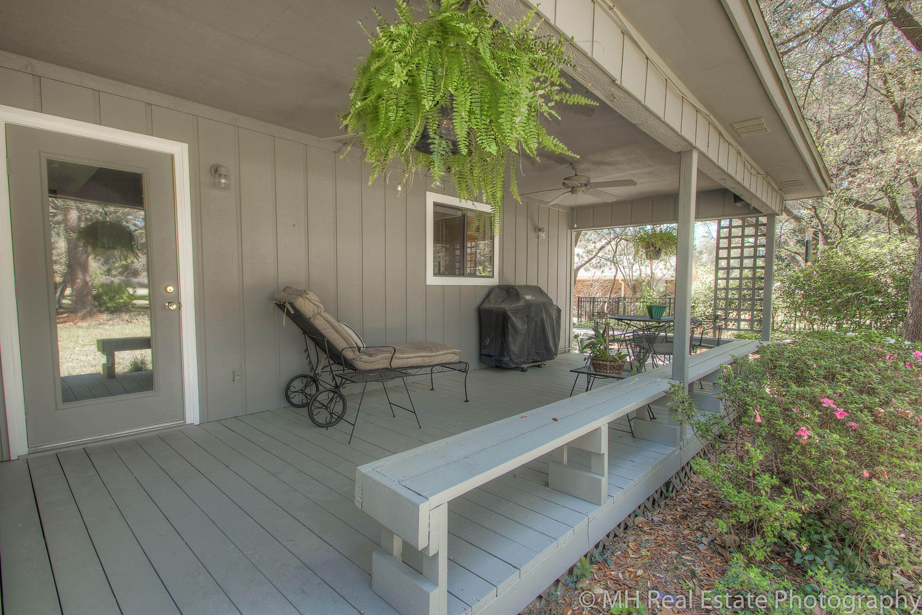 ROCKY BAYOU COUNTRY CLUB ESTATES 3 - Residential