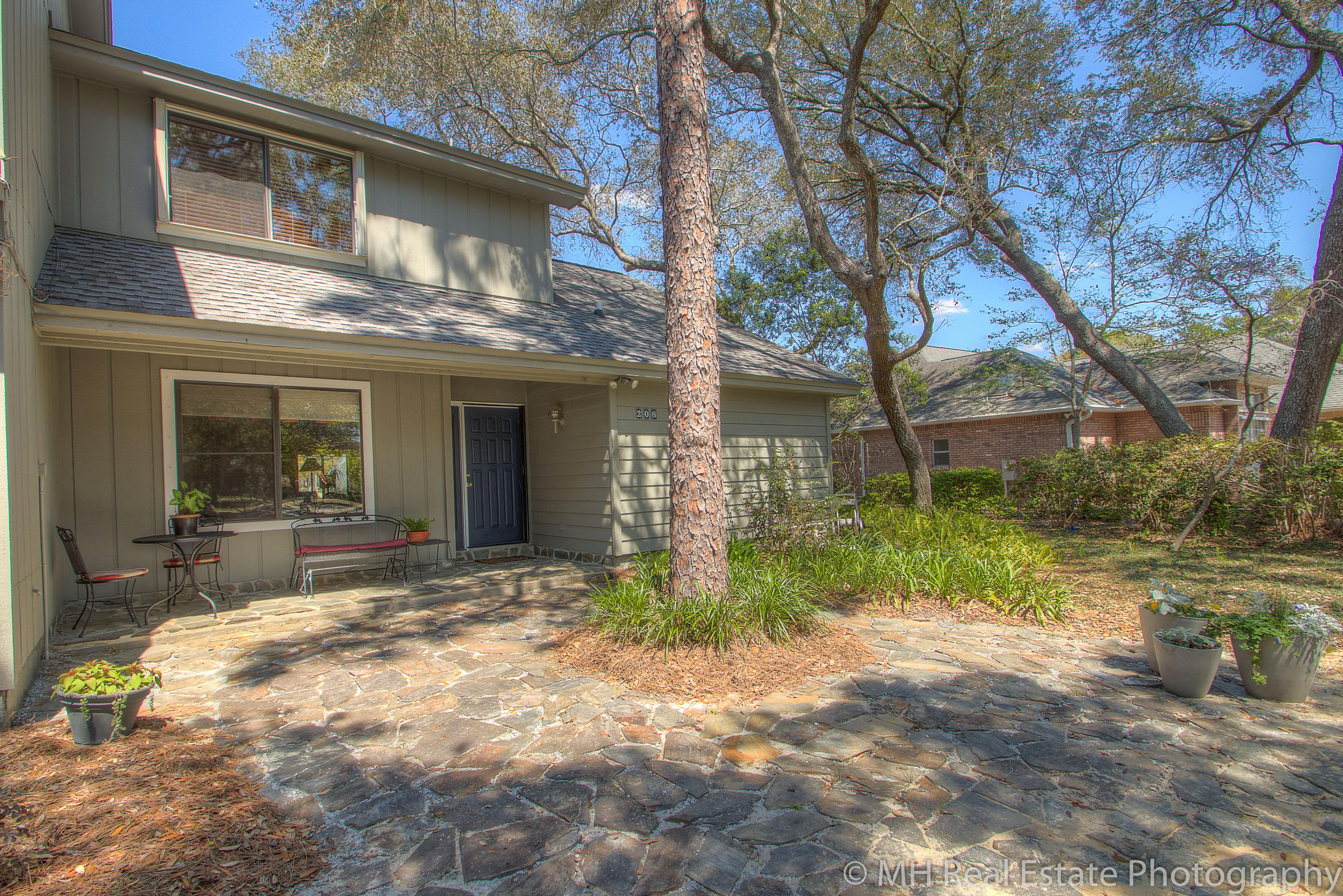 ROCKY BAYOU COUNTRY CLUB ESTATES 3 - Residential