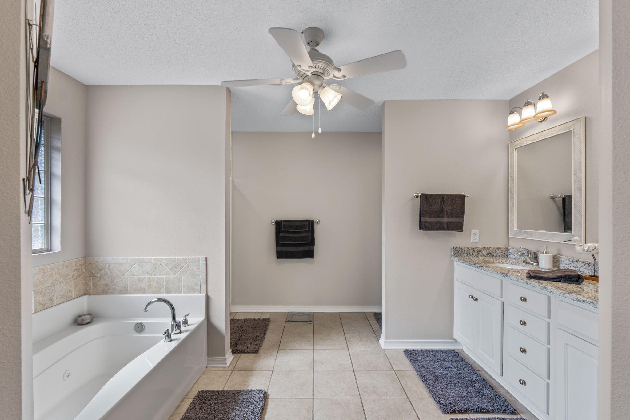 WOODLAWN HEIGHTS - Residential