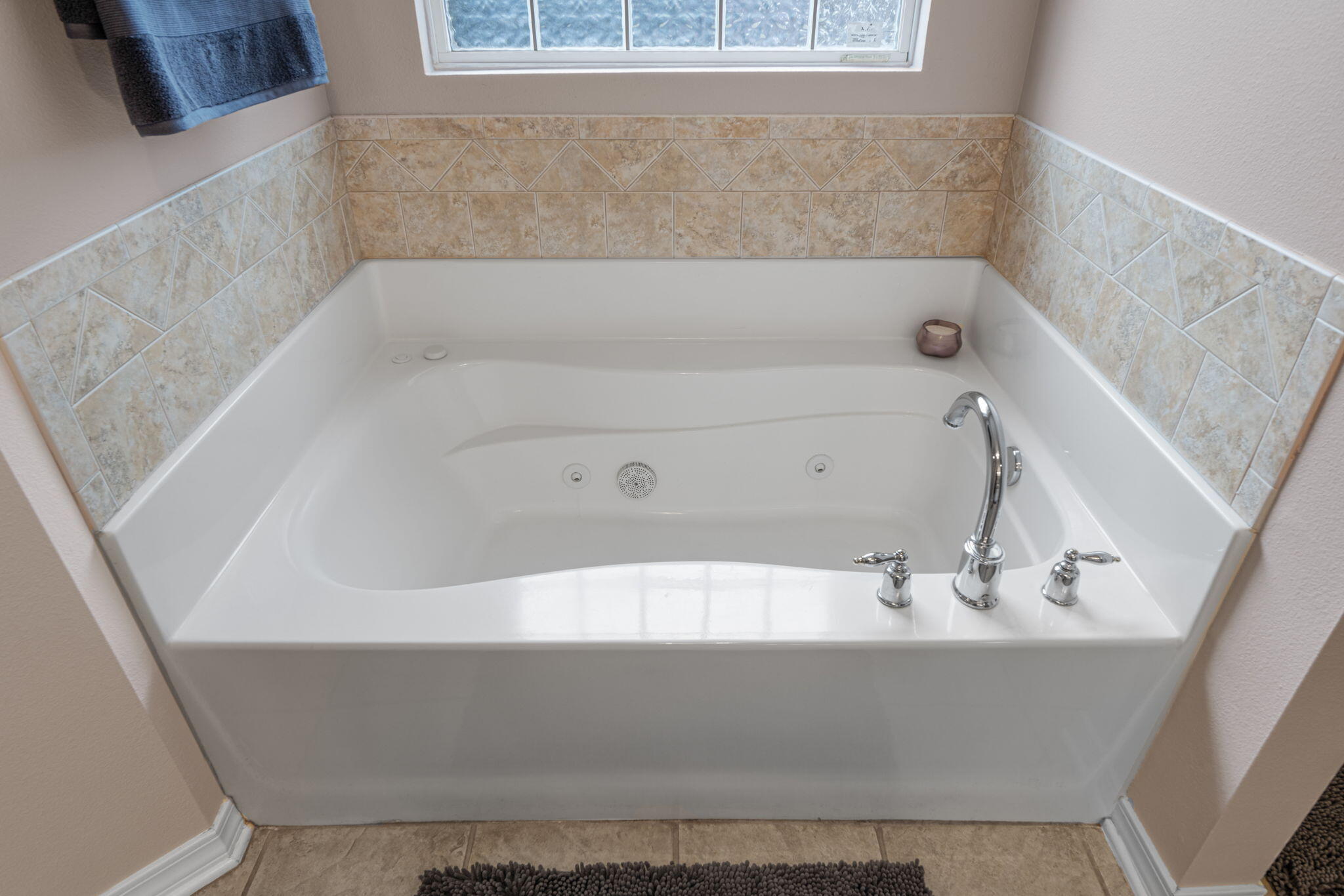 WOODLAWN HEIGHTS - Residential