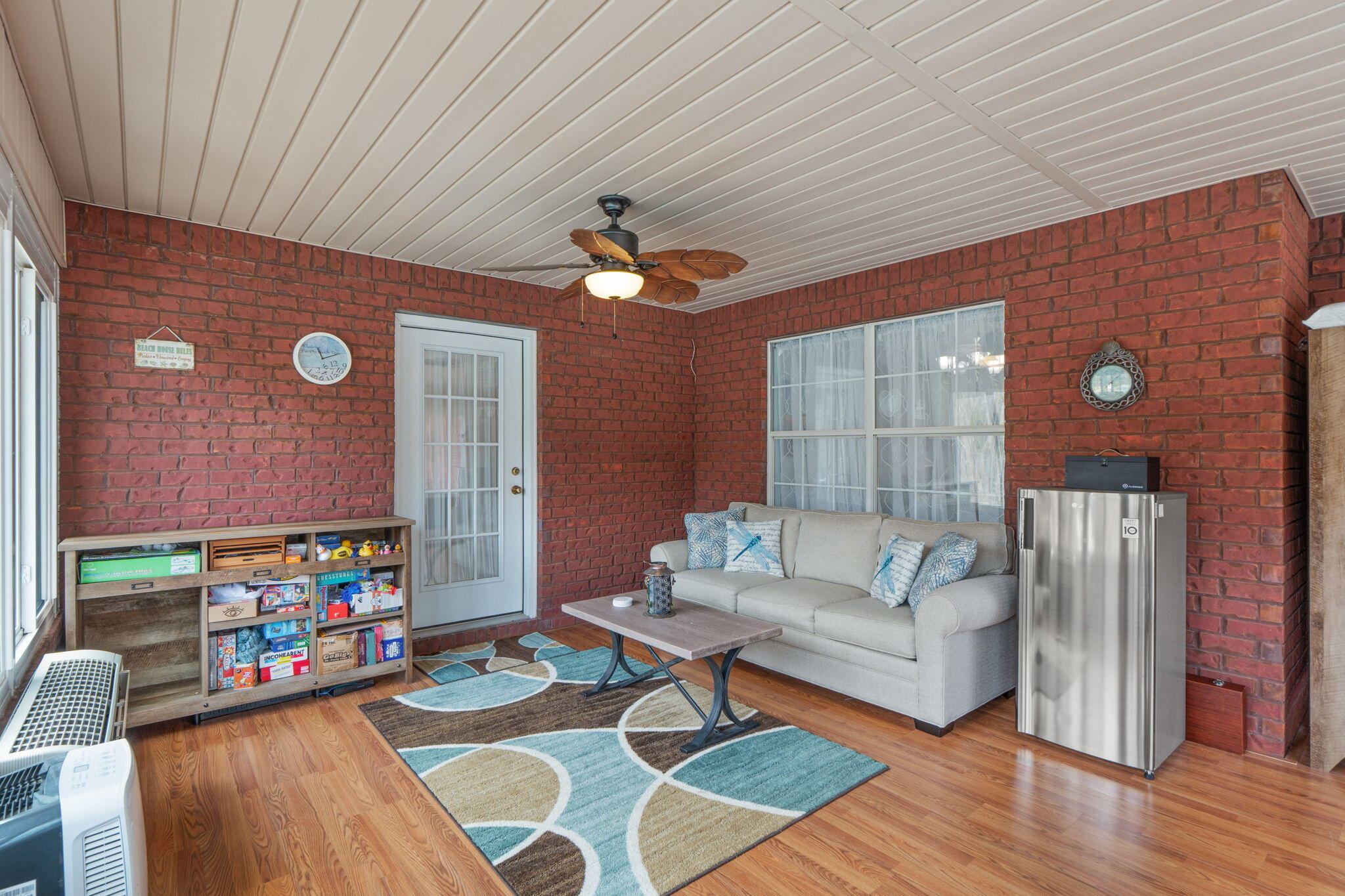 WOODLAWN HEIGHTS - Residential