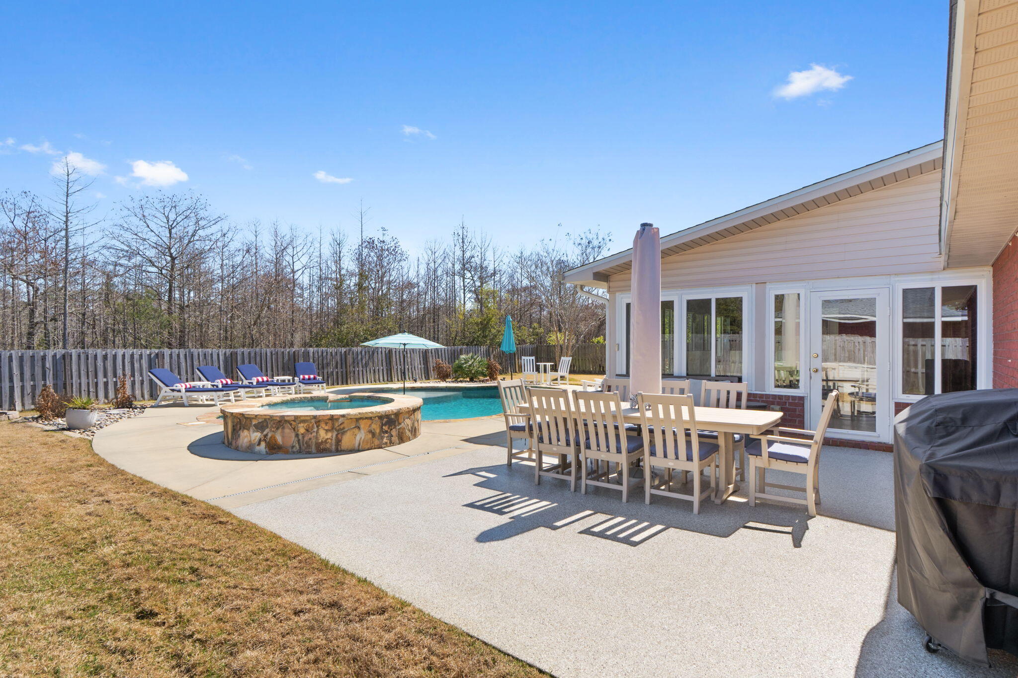 WOODLAWN HEIGHTS - Residential