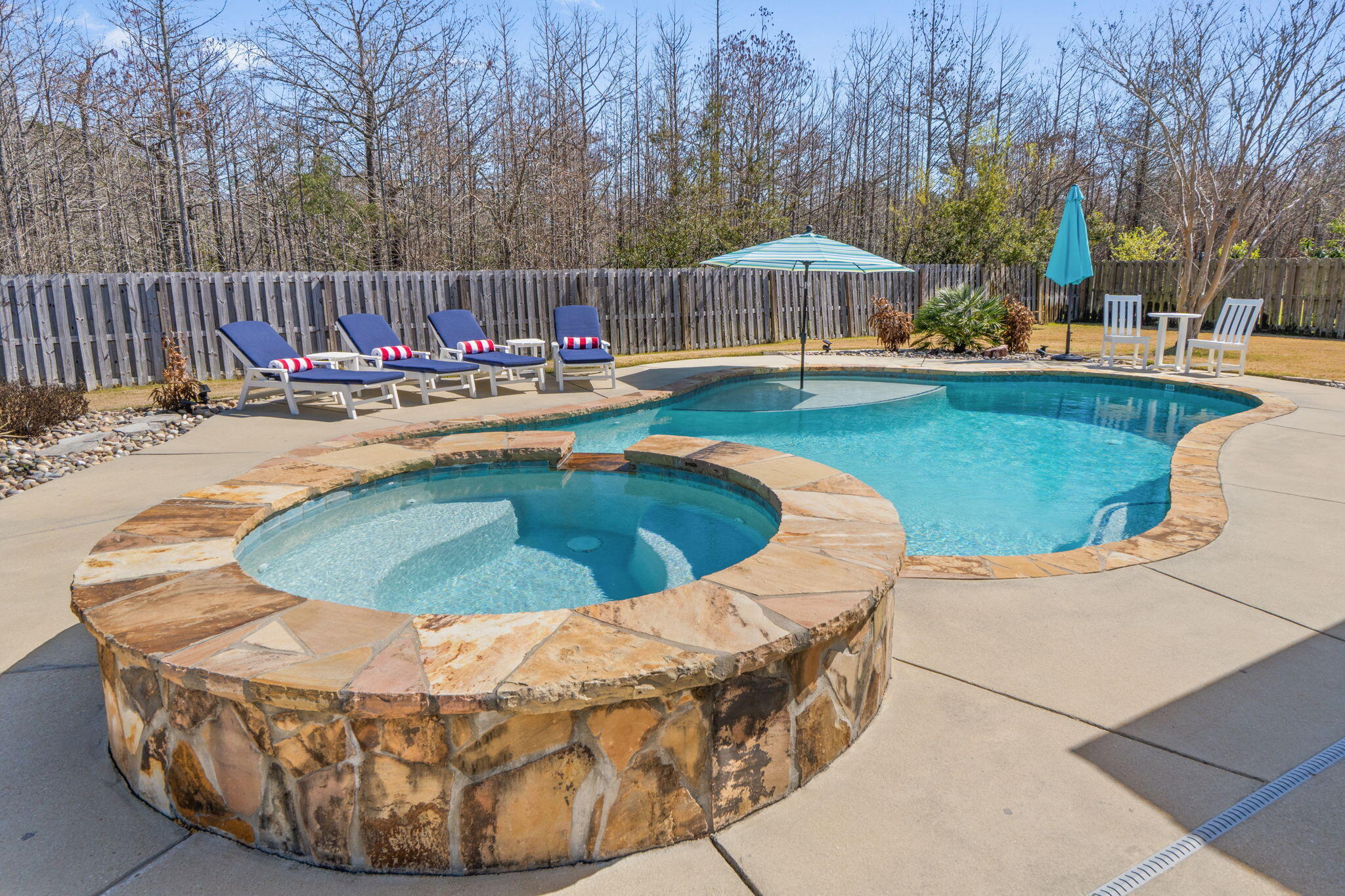 WOODLAWN HEIGHTS - Residential