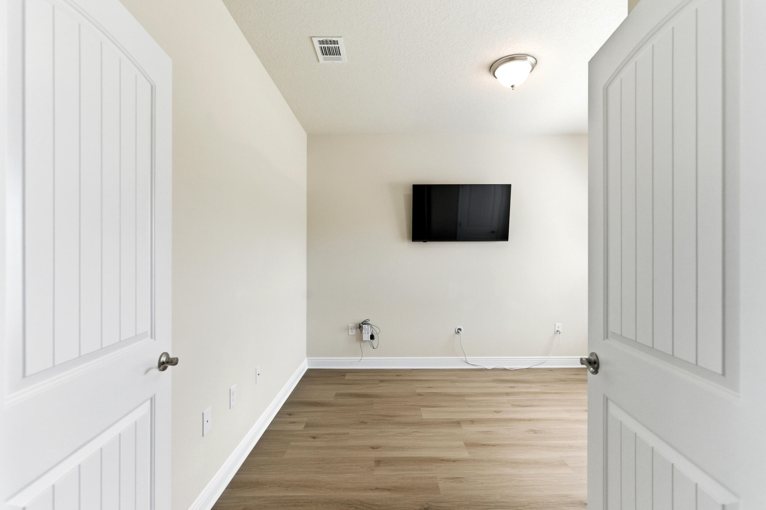 RIVERWALK PH I - Residential
