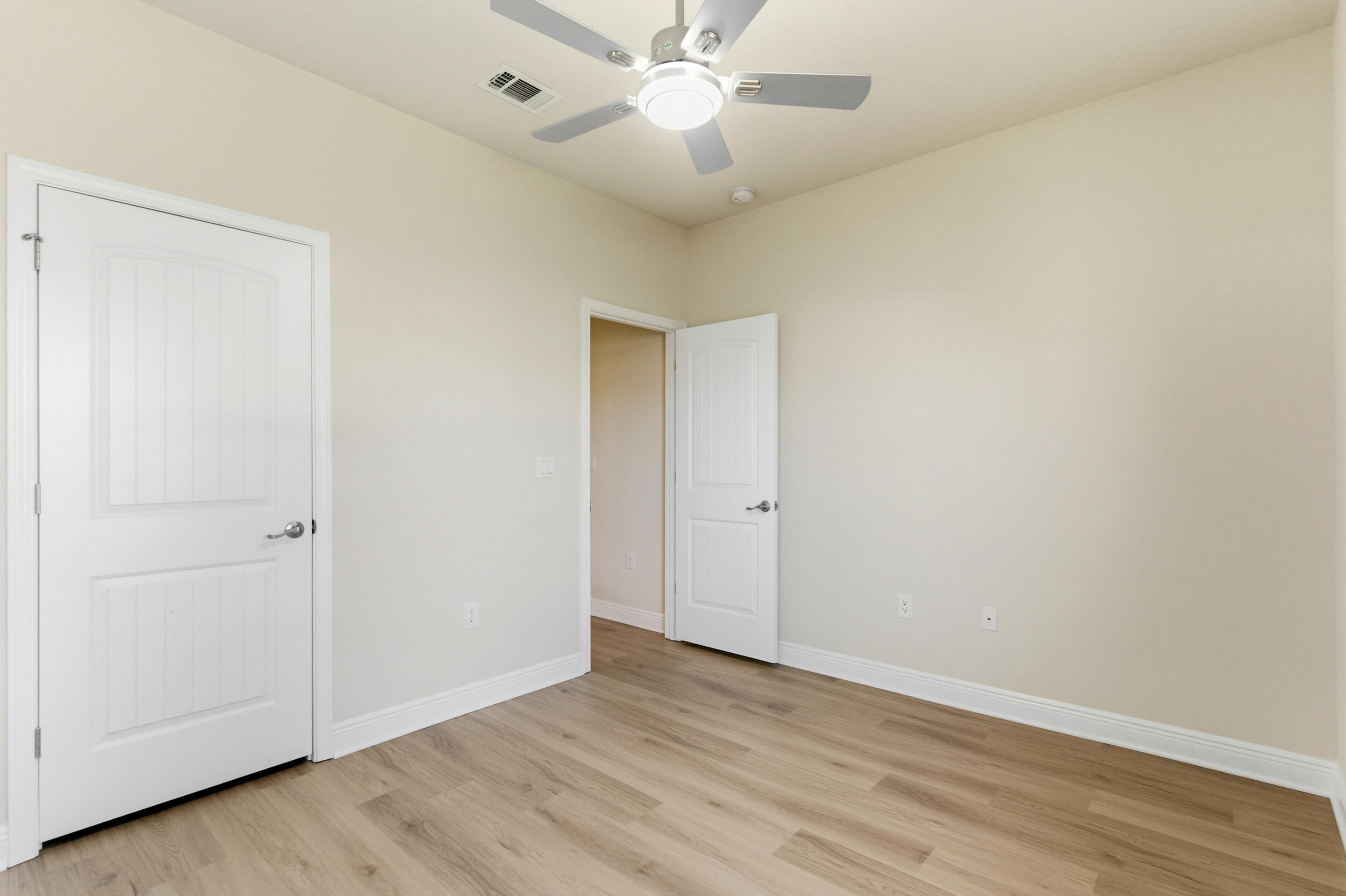 RIVERWALK PH I - Residential