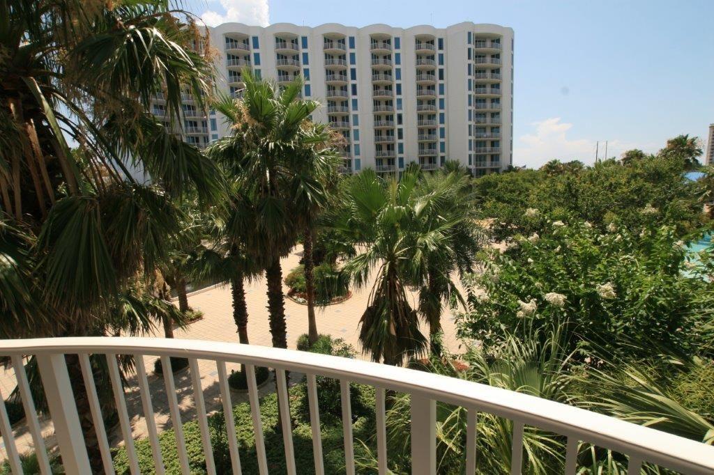 THE PALMS OF DESTIN - Residential
