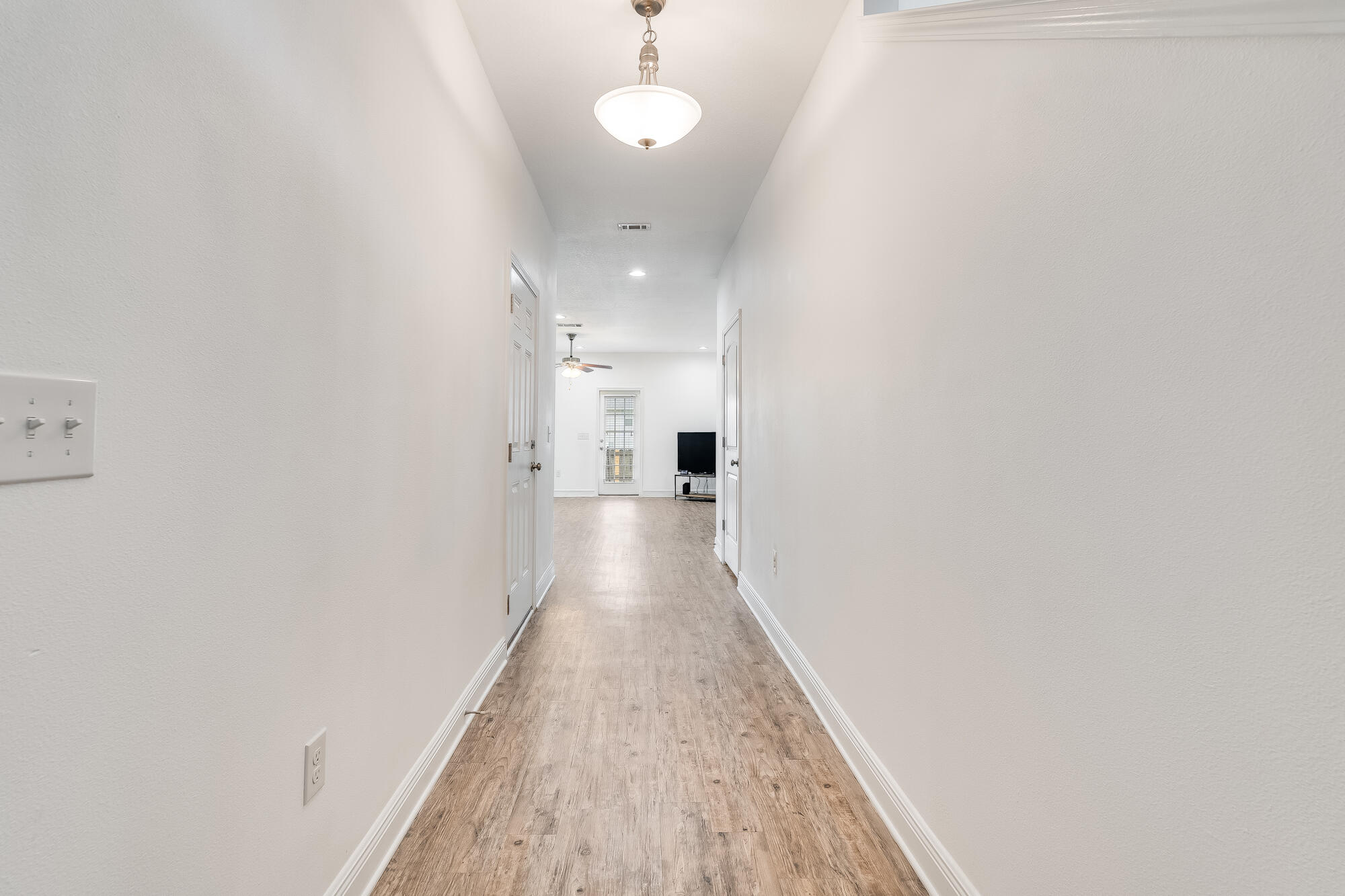 Iron Horse T/H - Residential