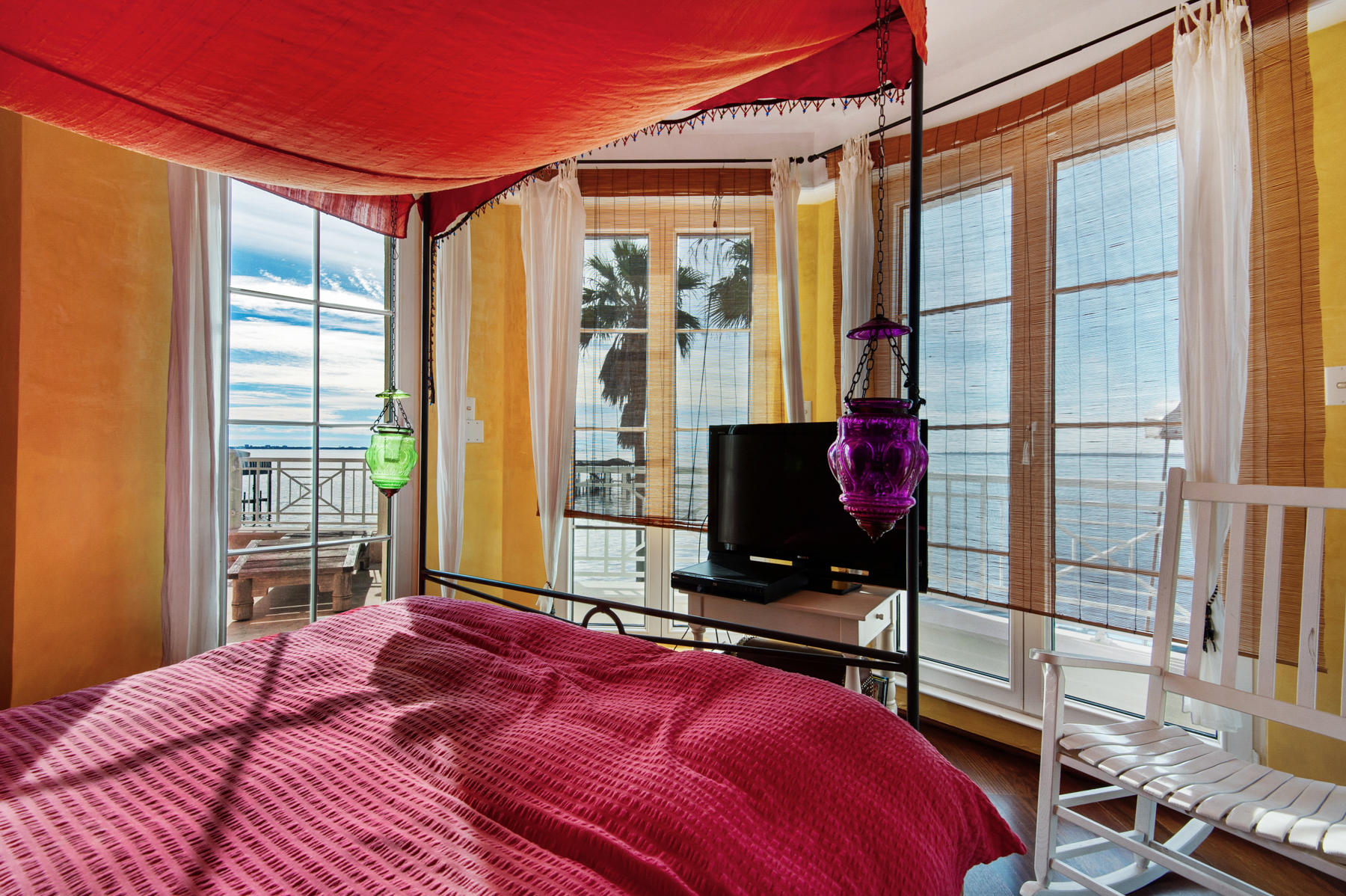 SUNSET BEACH - Residential