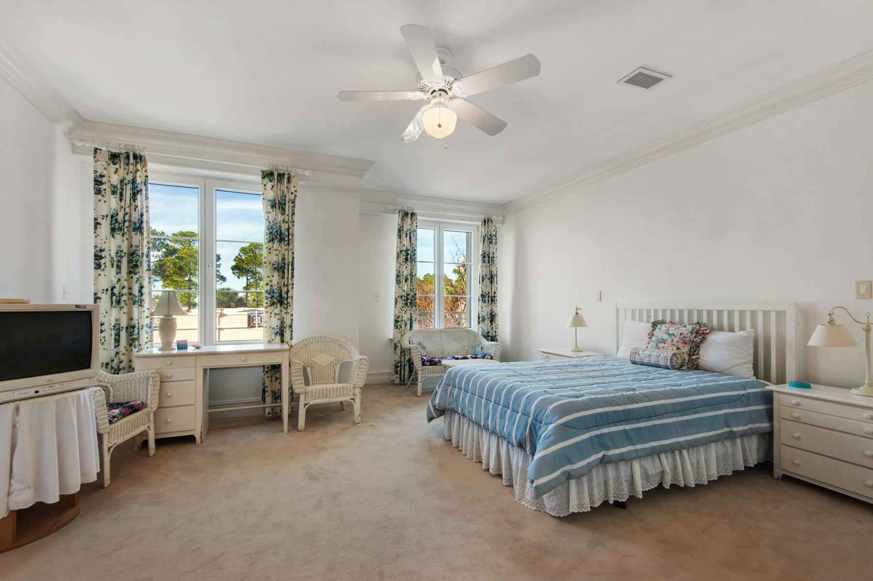 SUNSET BEACH - Residential