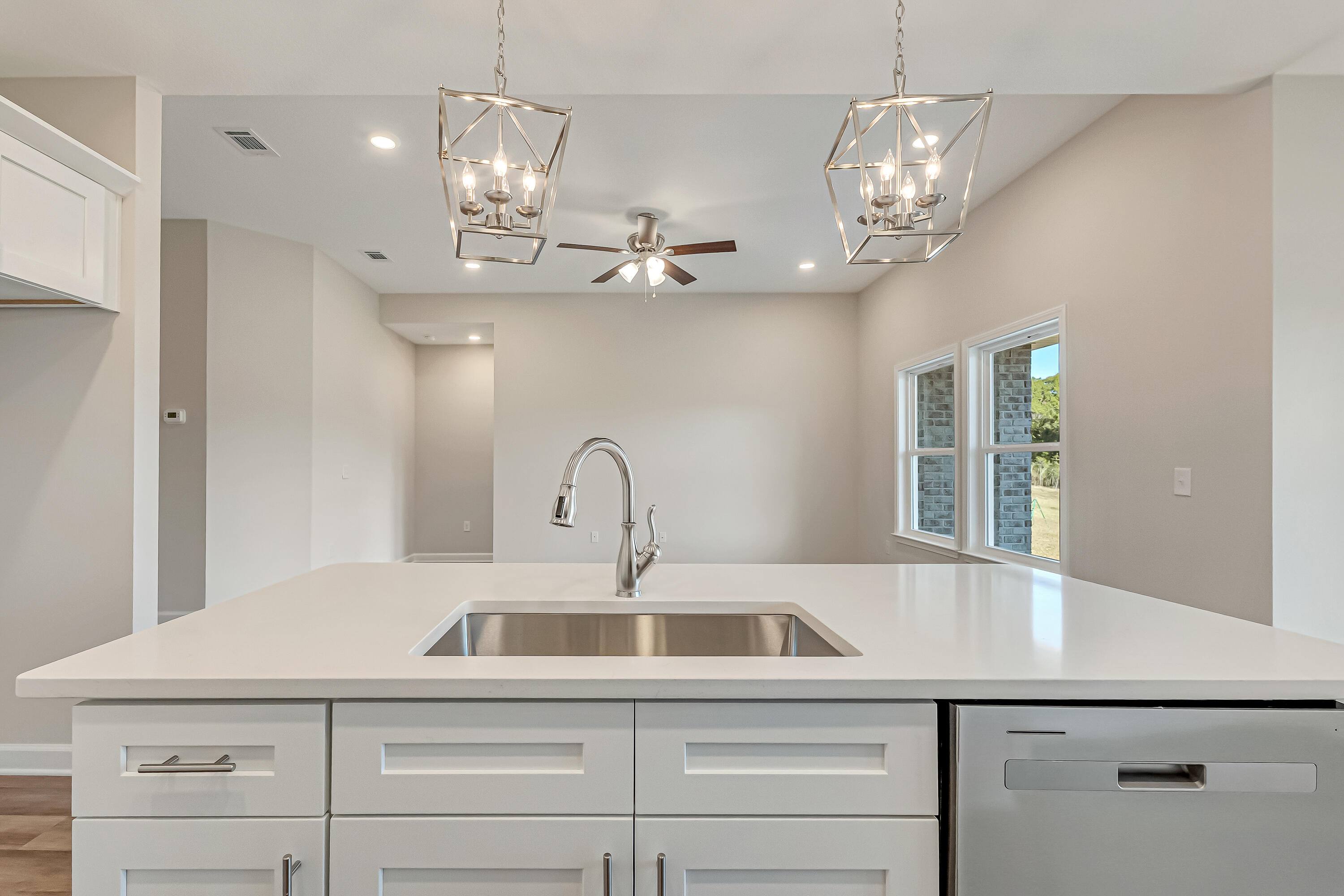 Southern Day Chateau - Residential