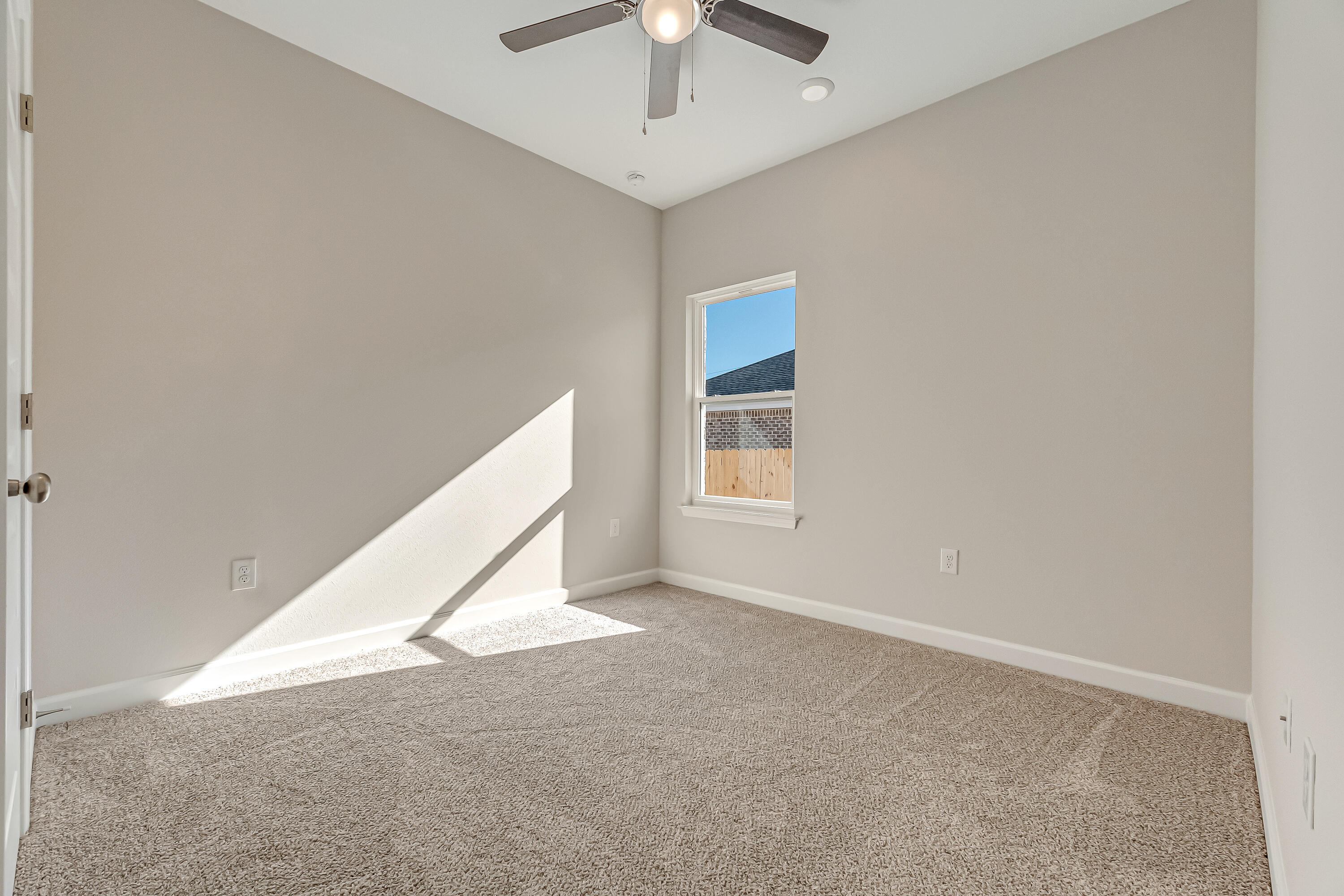 Southern Day Chateau - Residential