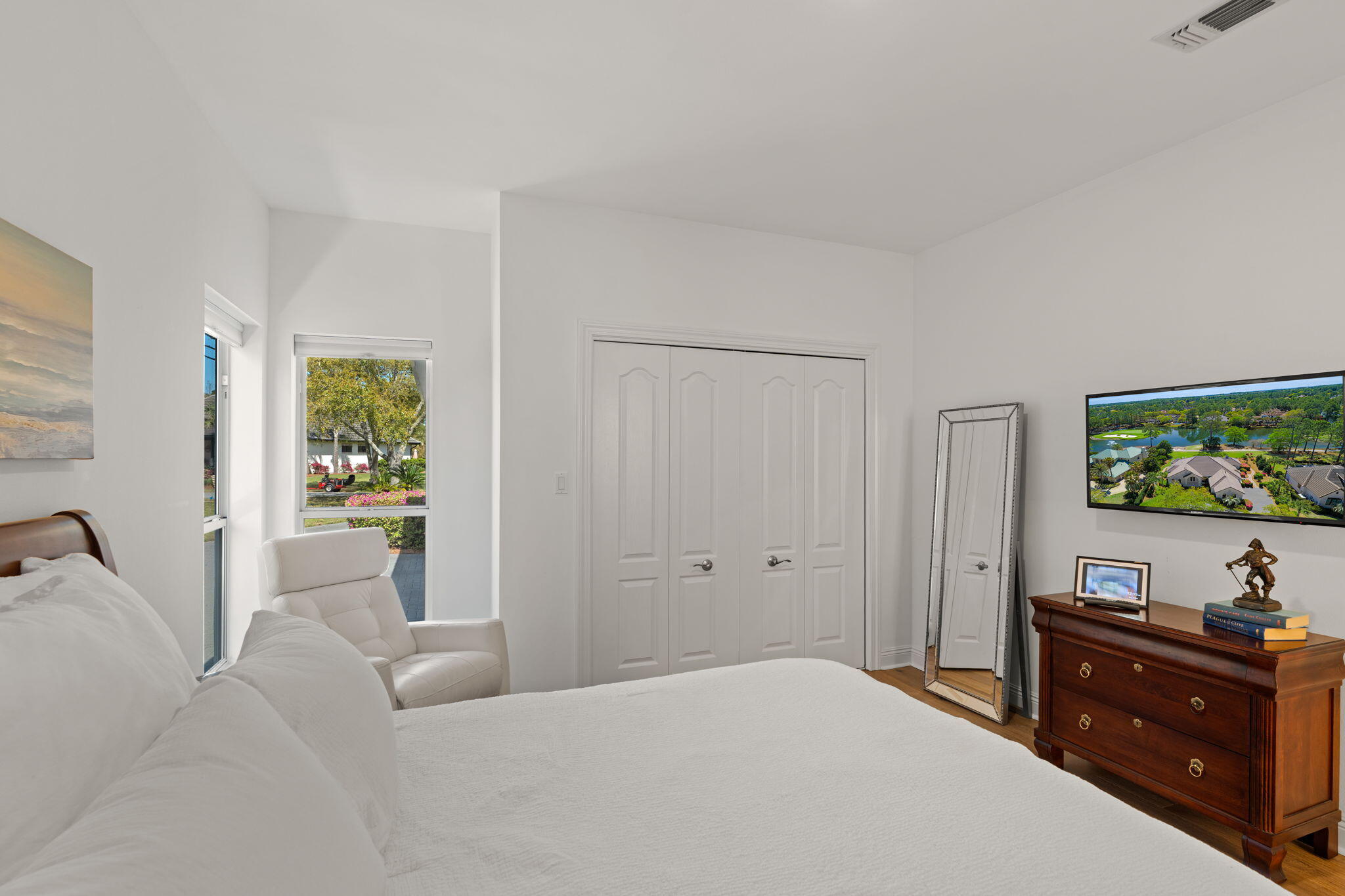 BAYTOWNE AVE EAST - Residential