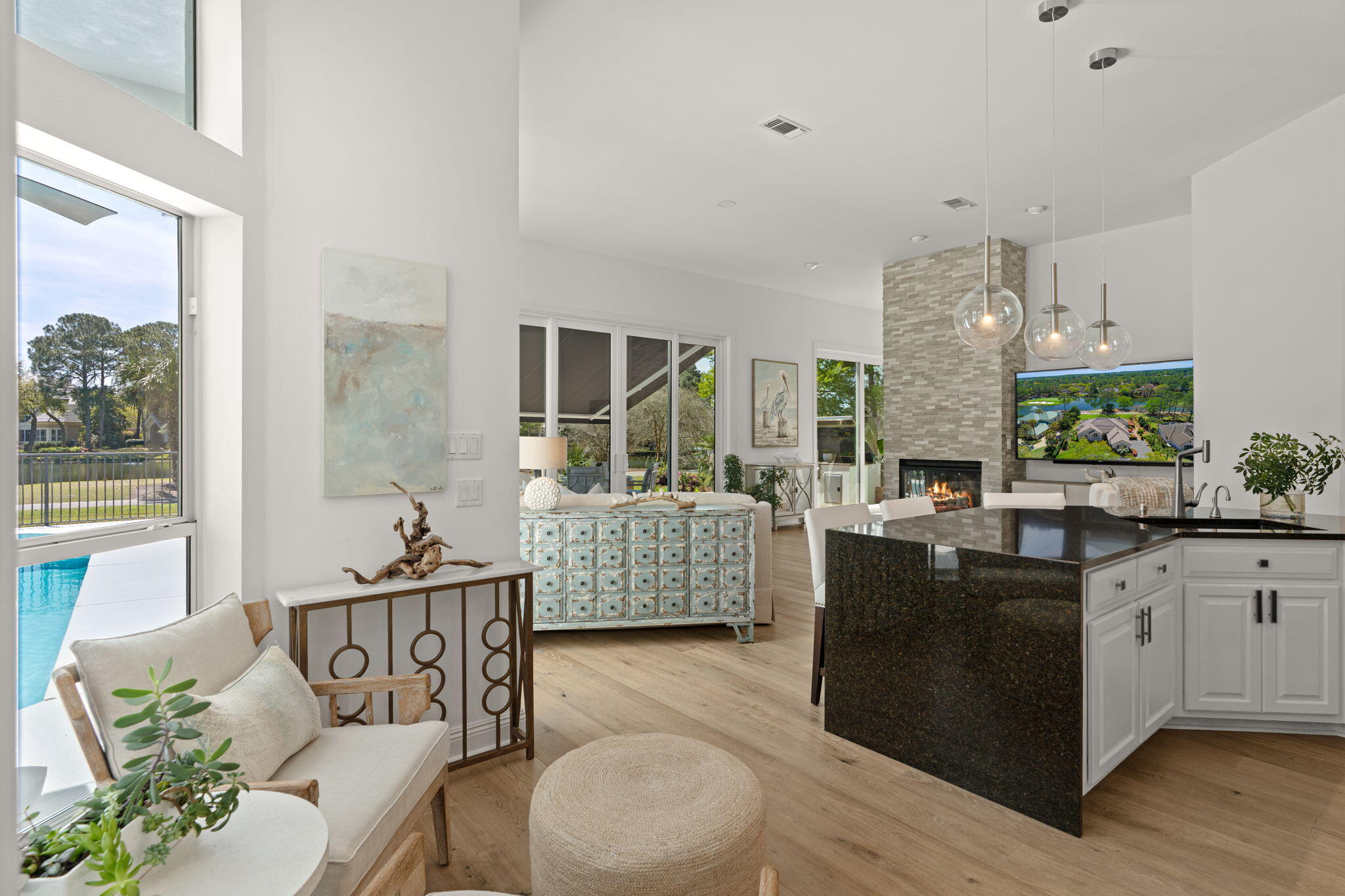 BAYTOWNE AVE EAST - Residential