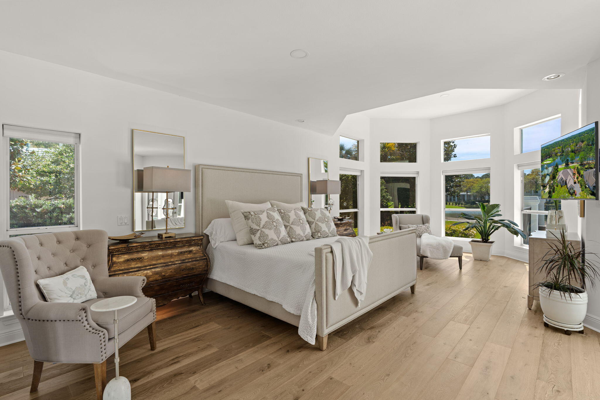 BAYTOWNE AVE EAST - Residential