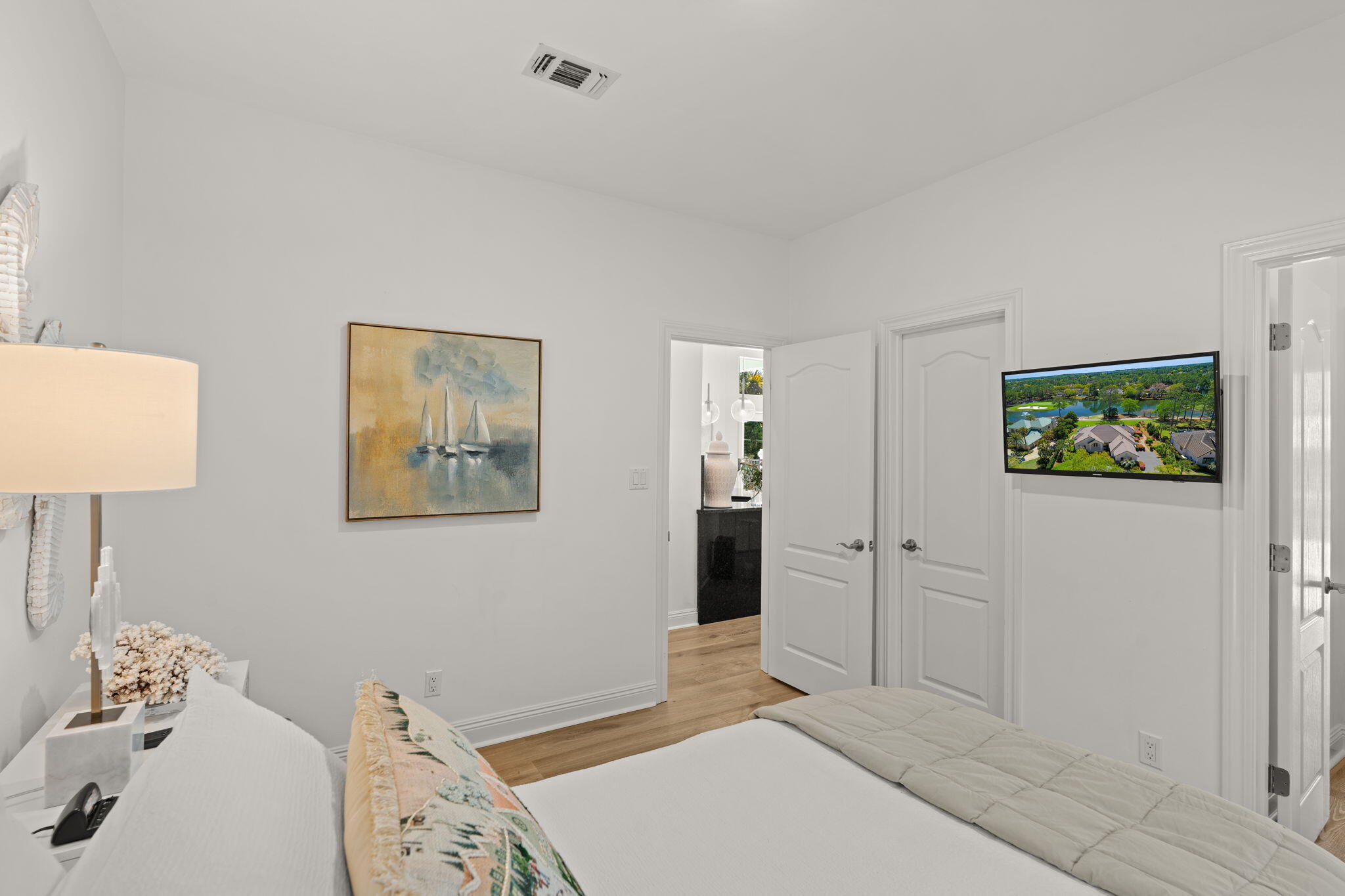 BAYTOWNE AVE EAST - Residential