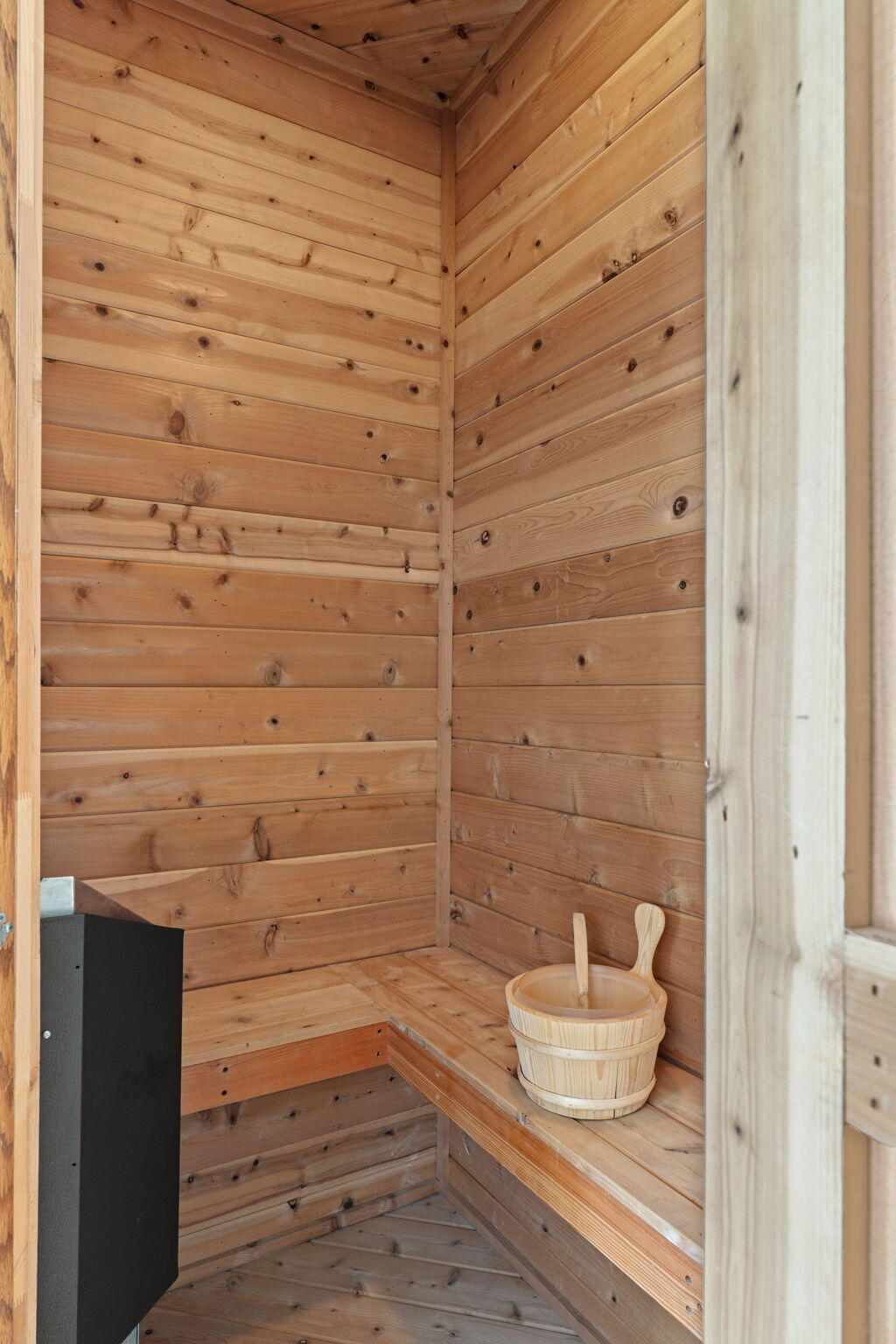 BAYTOWNE AVE EAST - Residential