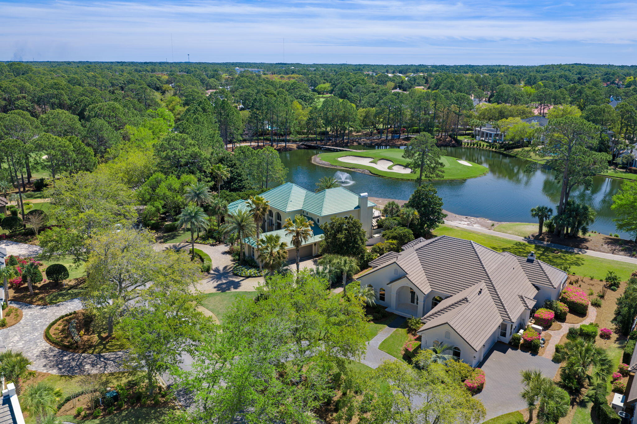 BAYTOWNE AVE EAST - Residential