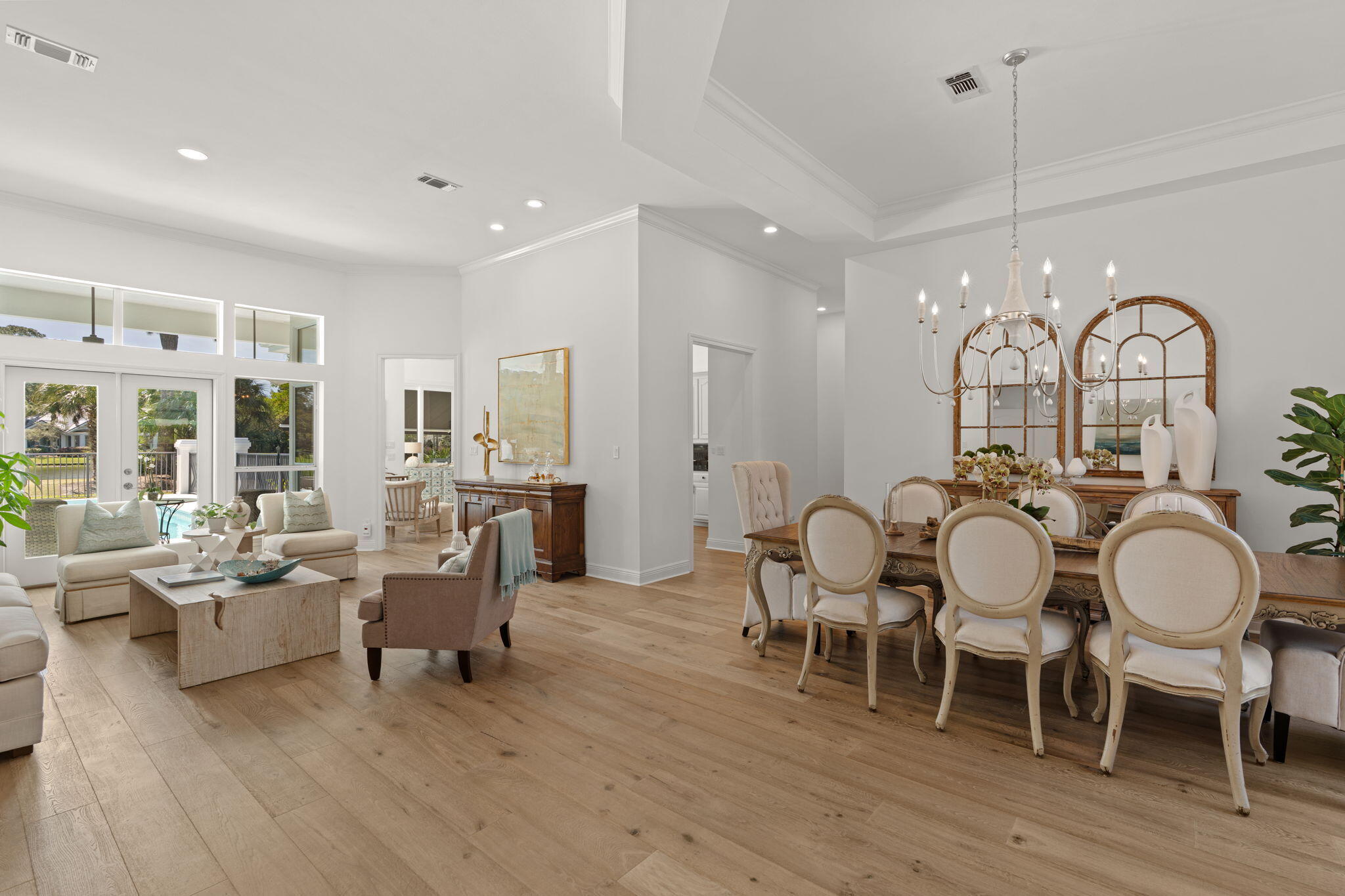 BAYTOWNE AVE EAST - Residential