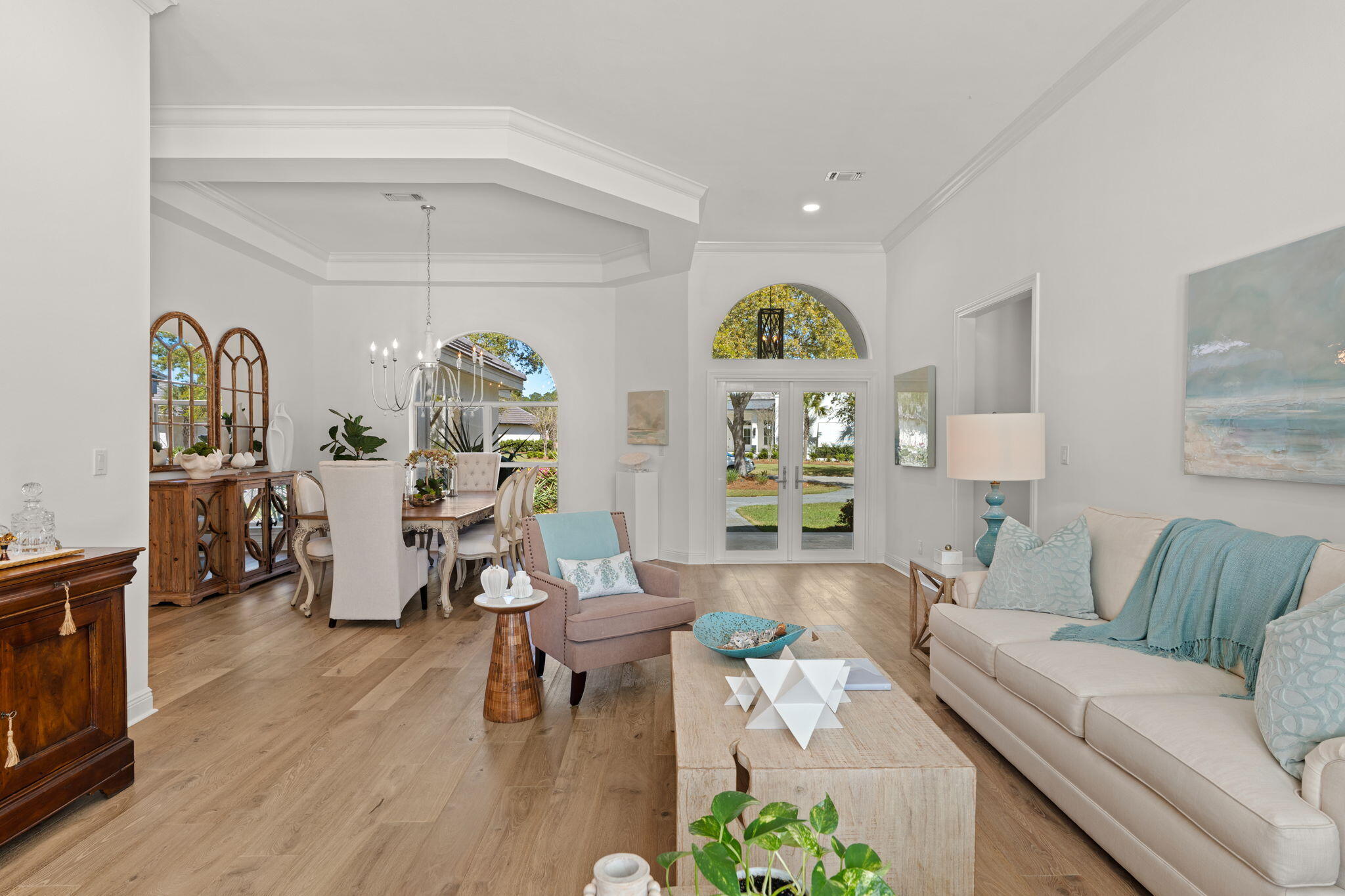 BAYTOWNE AVE EAST - Residential