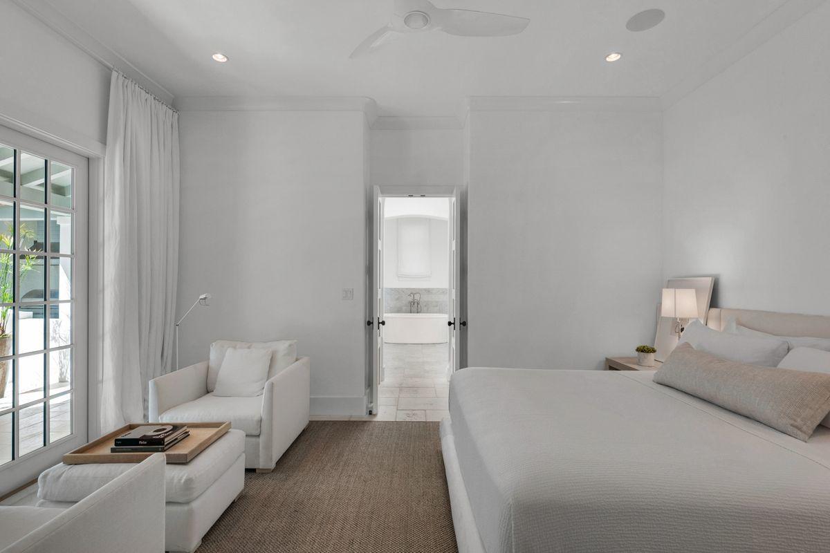 ALYS BEACH - Residential