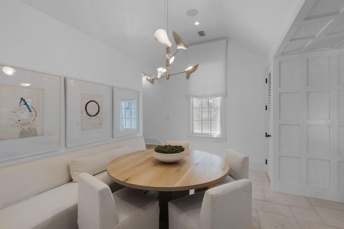 ALYS BEACH - Residential