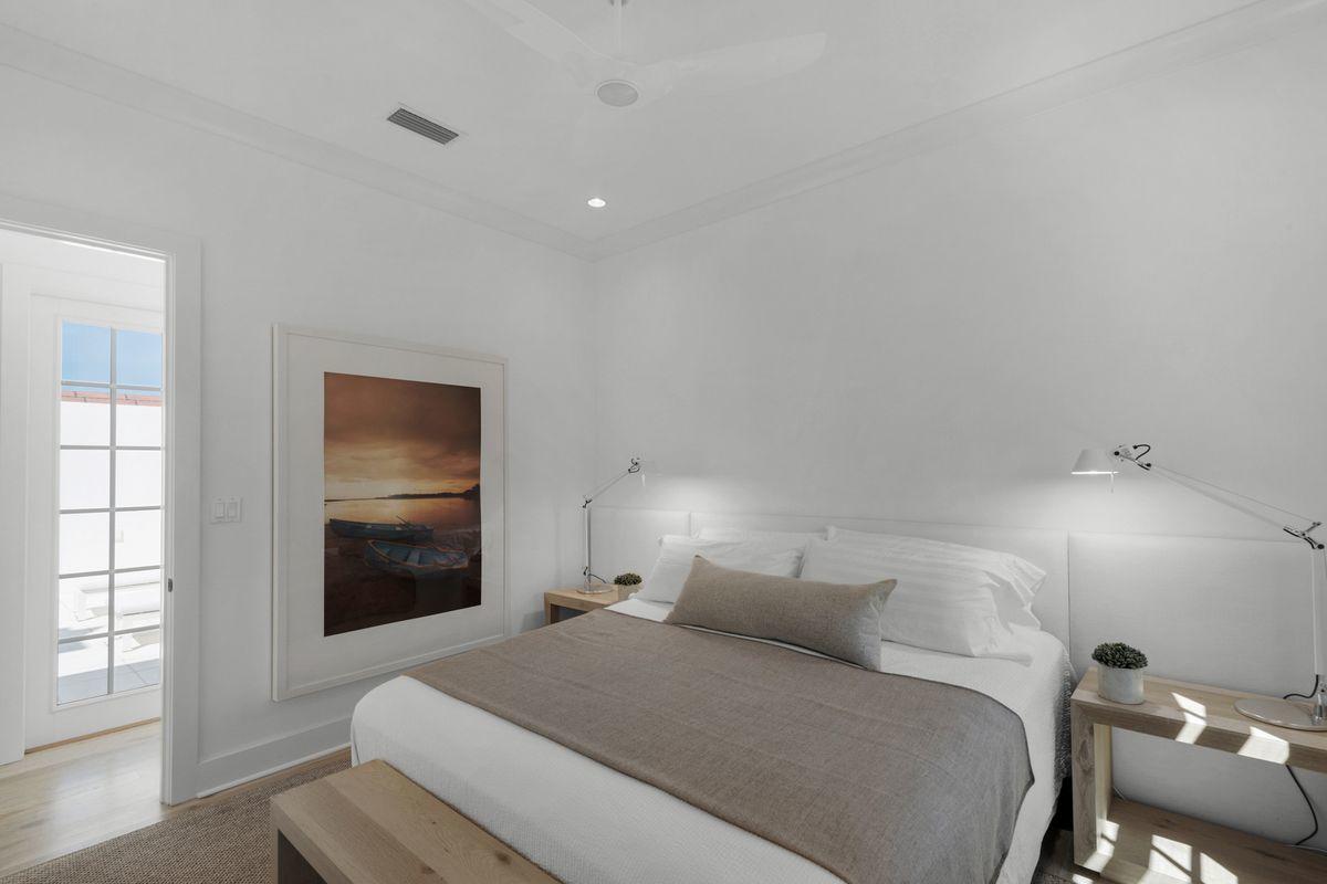 ALYS BEACH - Residential