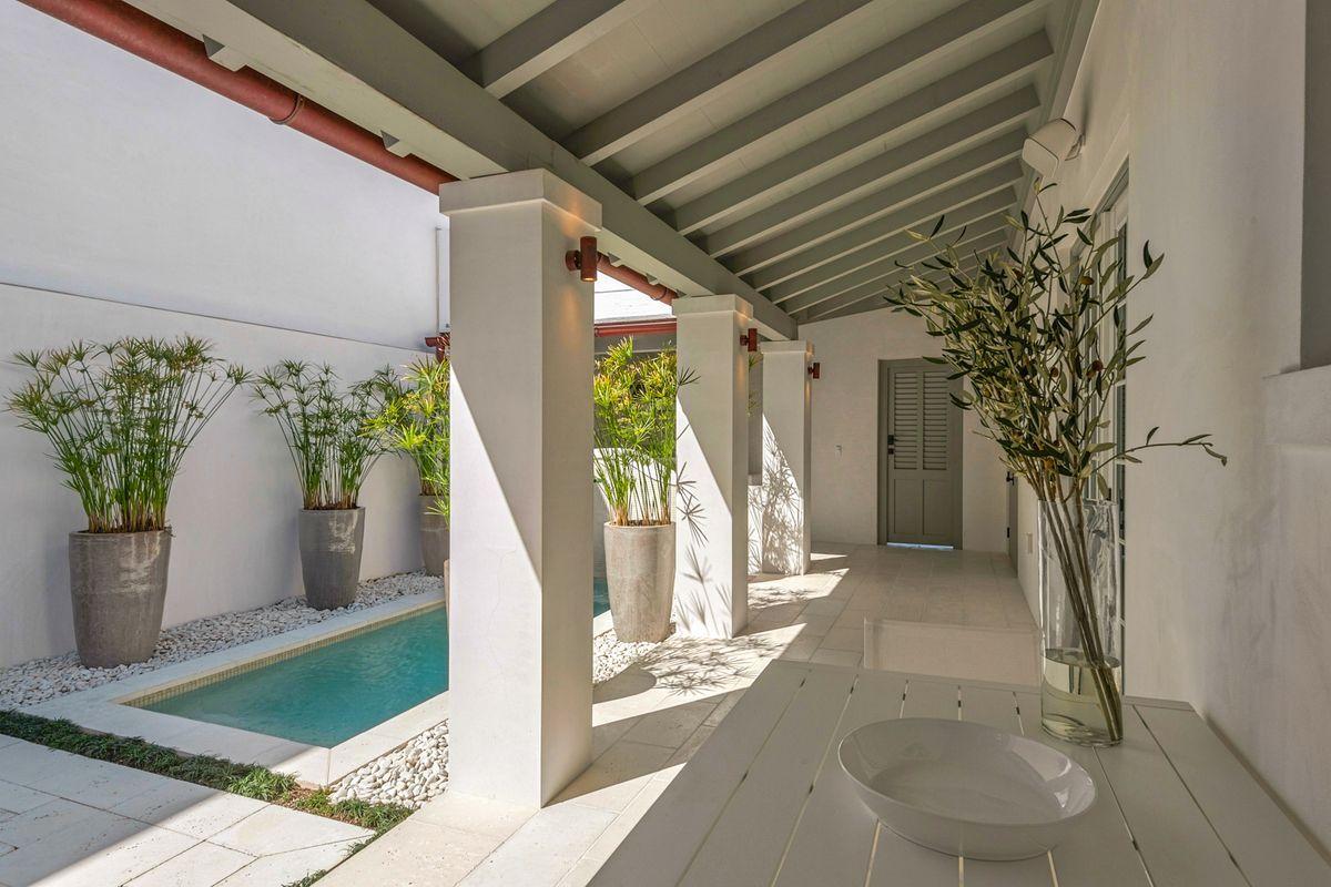 ALYS BEACH - Residential