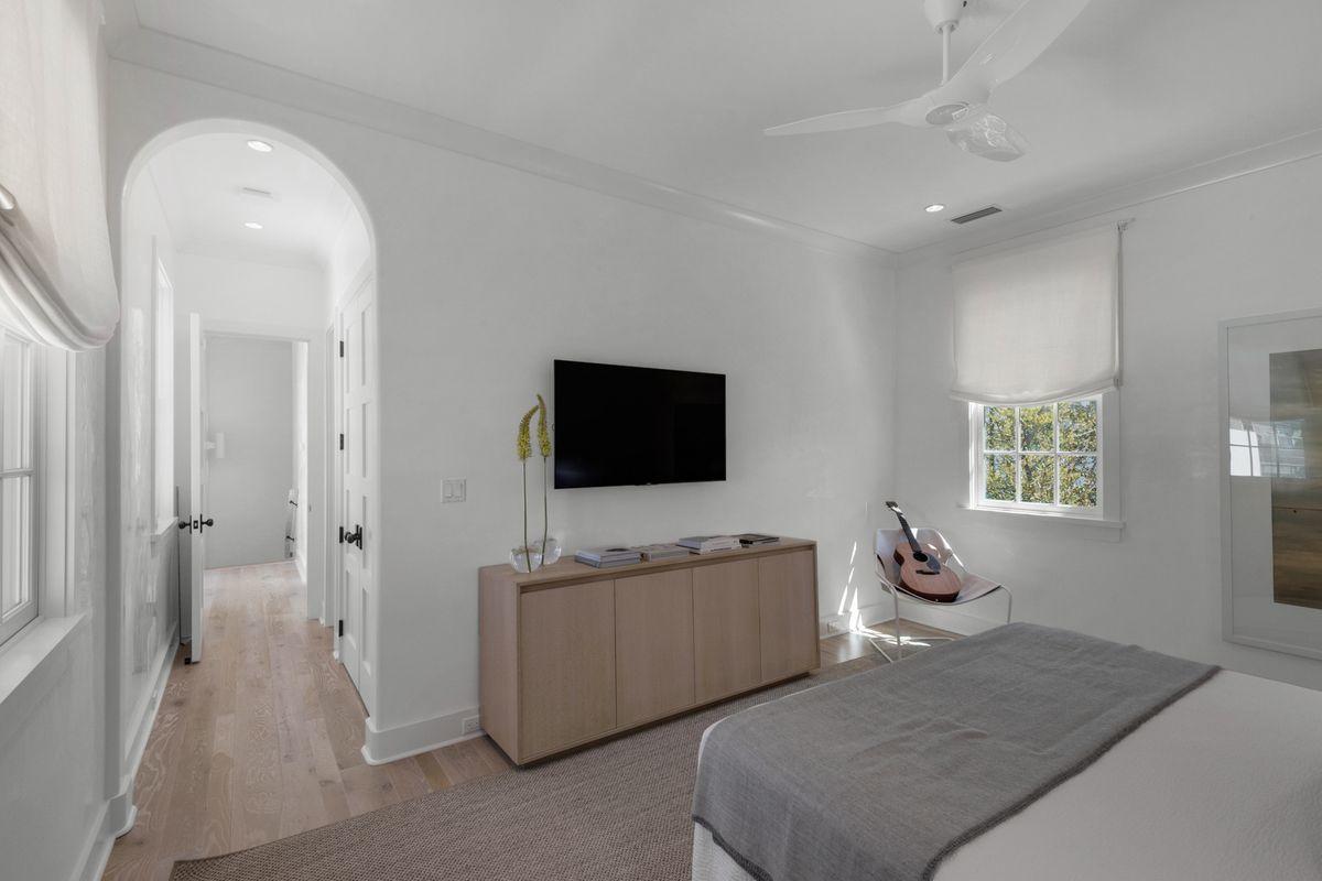 ALYS BEACH - Residential