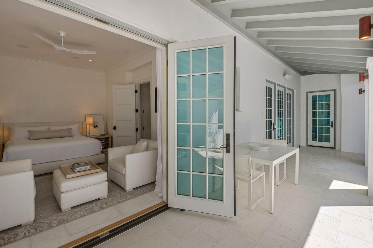 ALYS BEACH - Residential