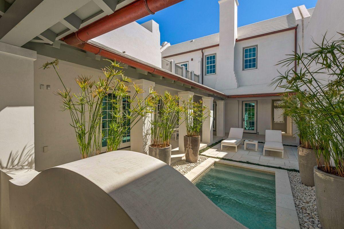 ALYS BEACH - Residential