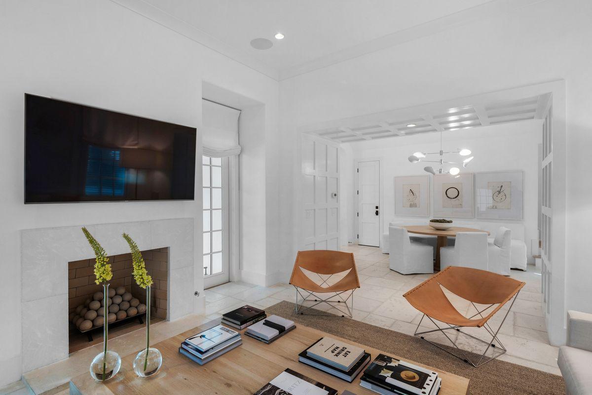ALYS BEACH - Residential