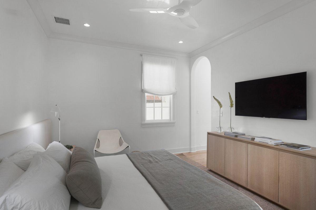 ALYS BEACH - Residential