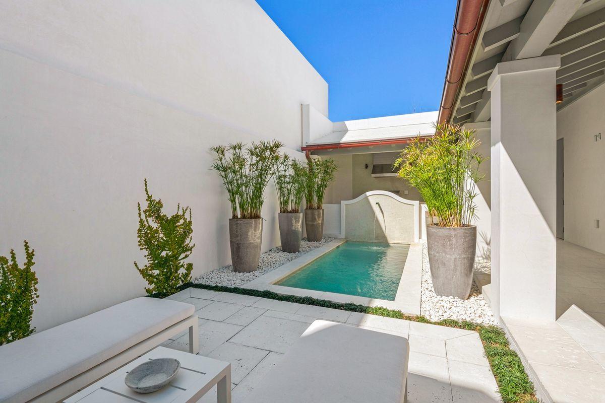 ALYS BEACH - Residential