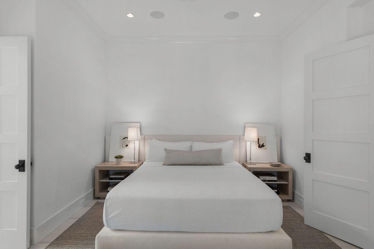 ALYS BEACH - Residential