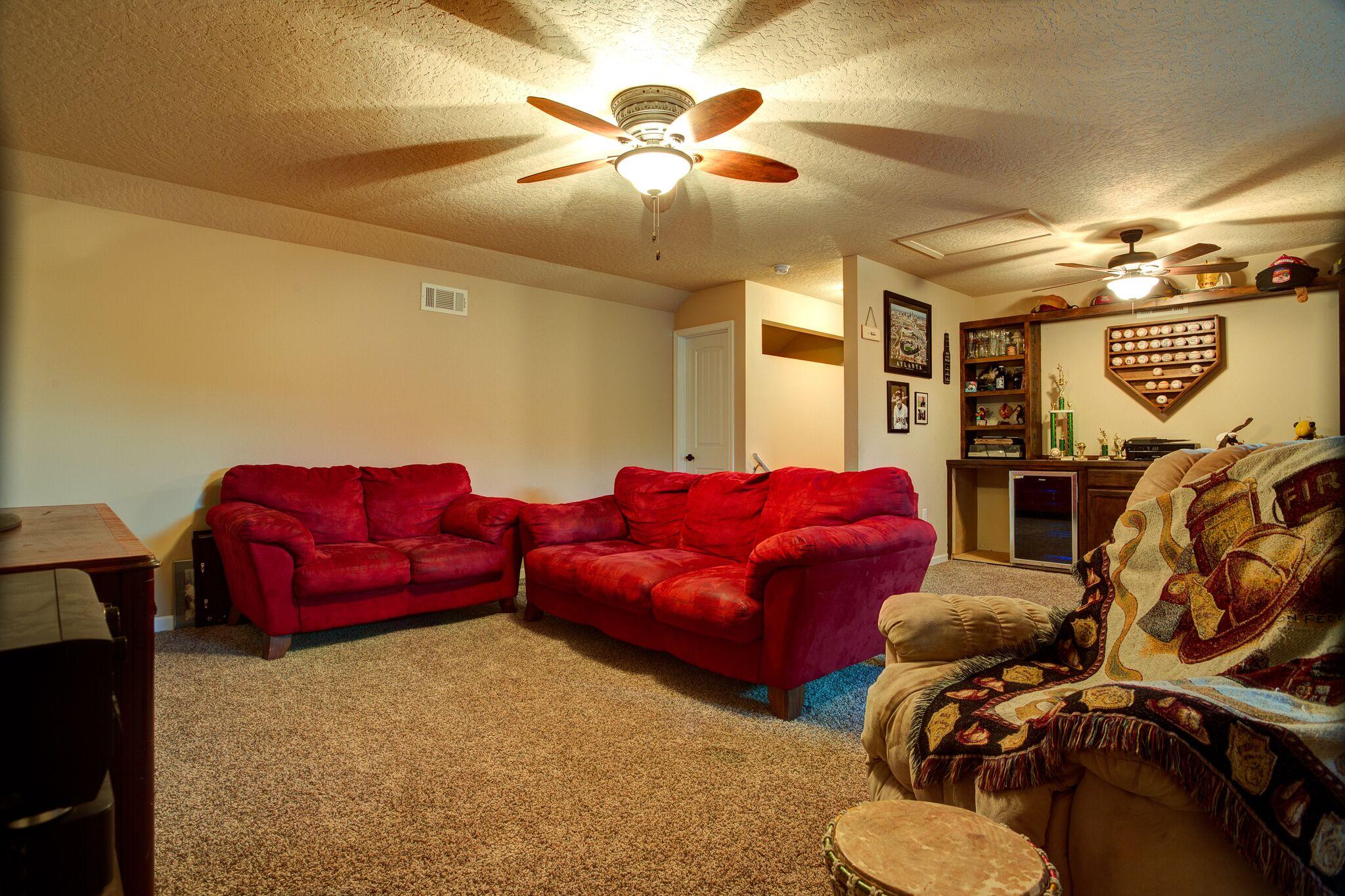 KAITLYNS PRESERVE - Residential