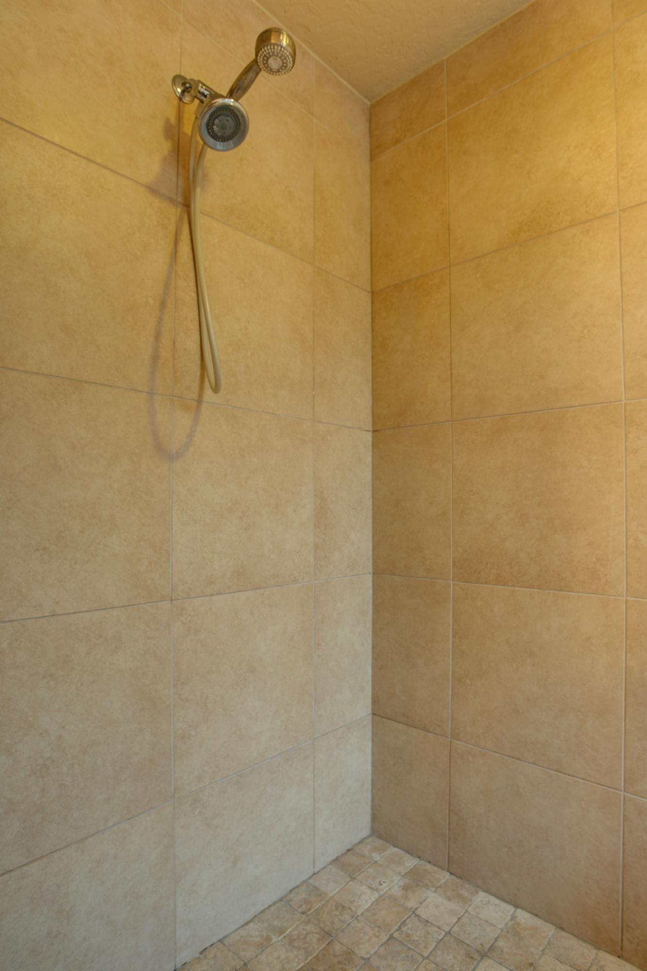 KAITLYNS PRESERVE - Residential