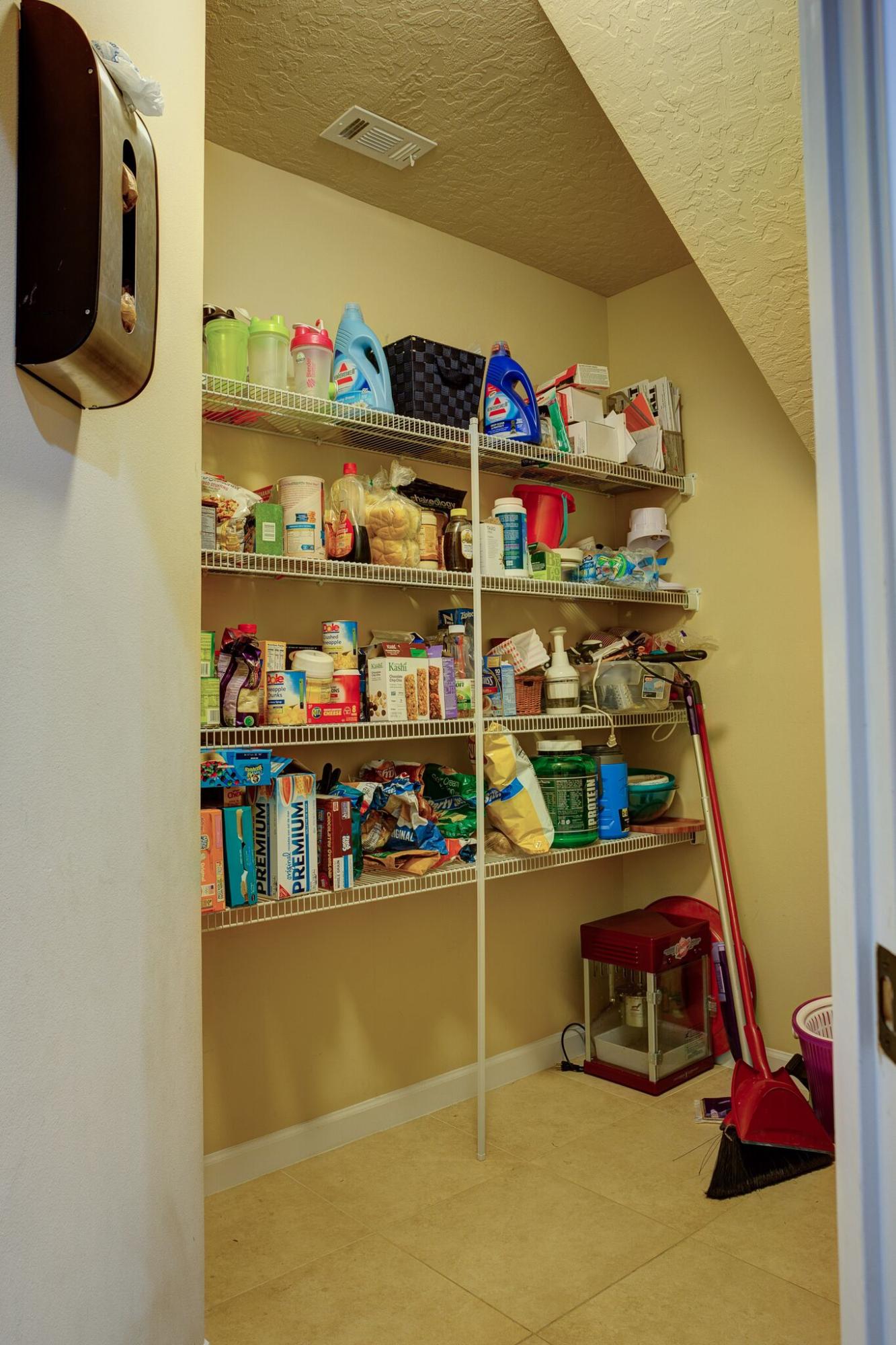 KAITLYNS PRESERVE - Residential