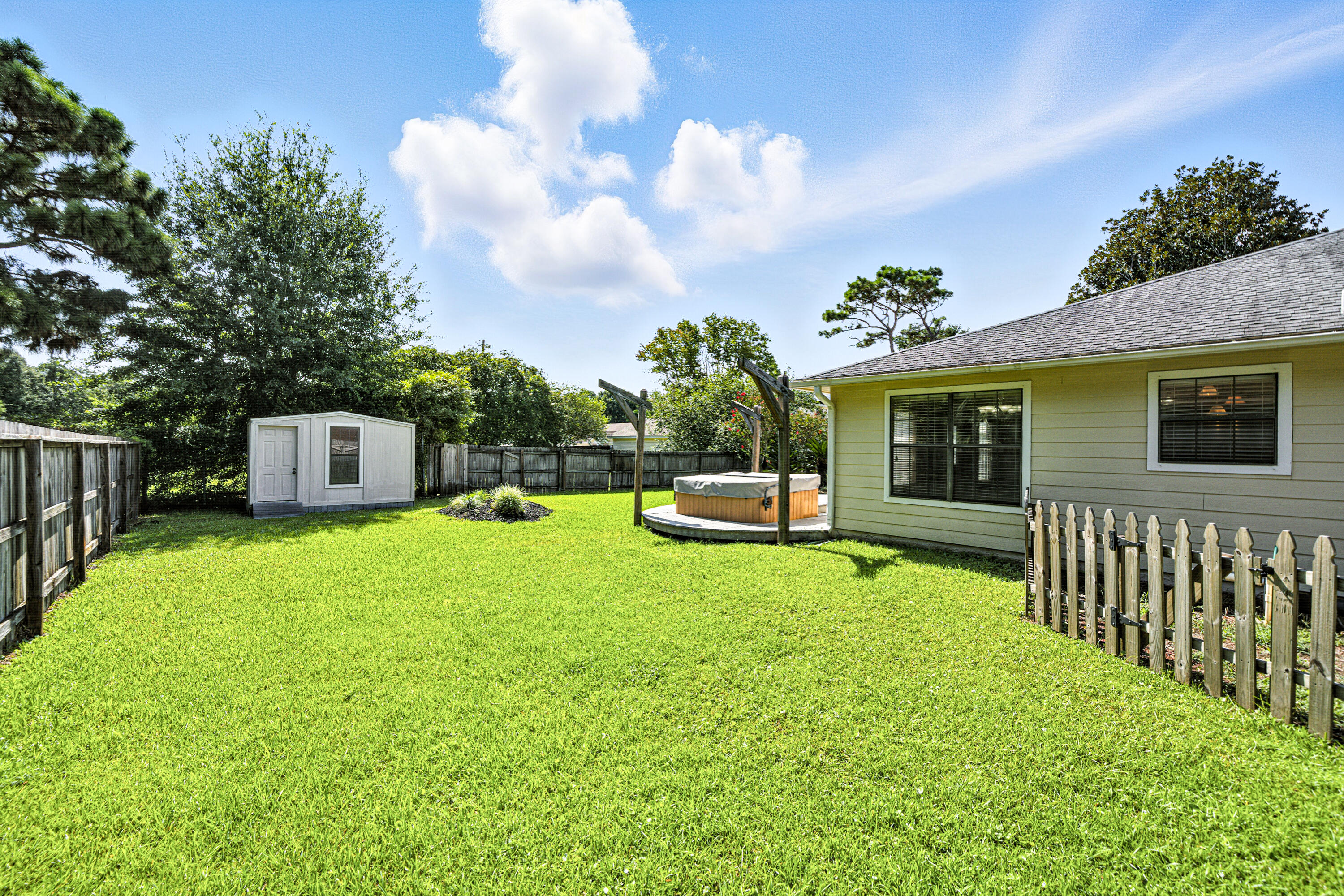 WYNNEHAVEN BEACH ESTATES - Residential