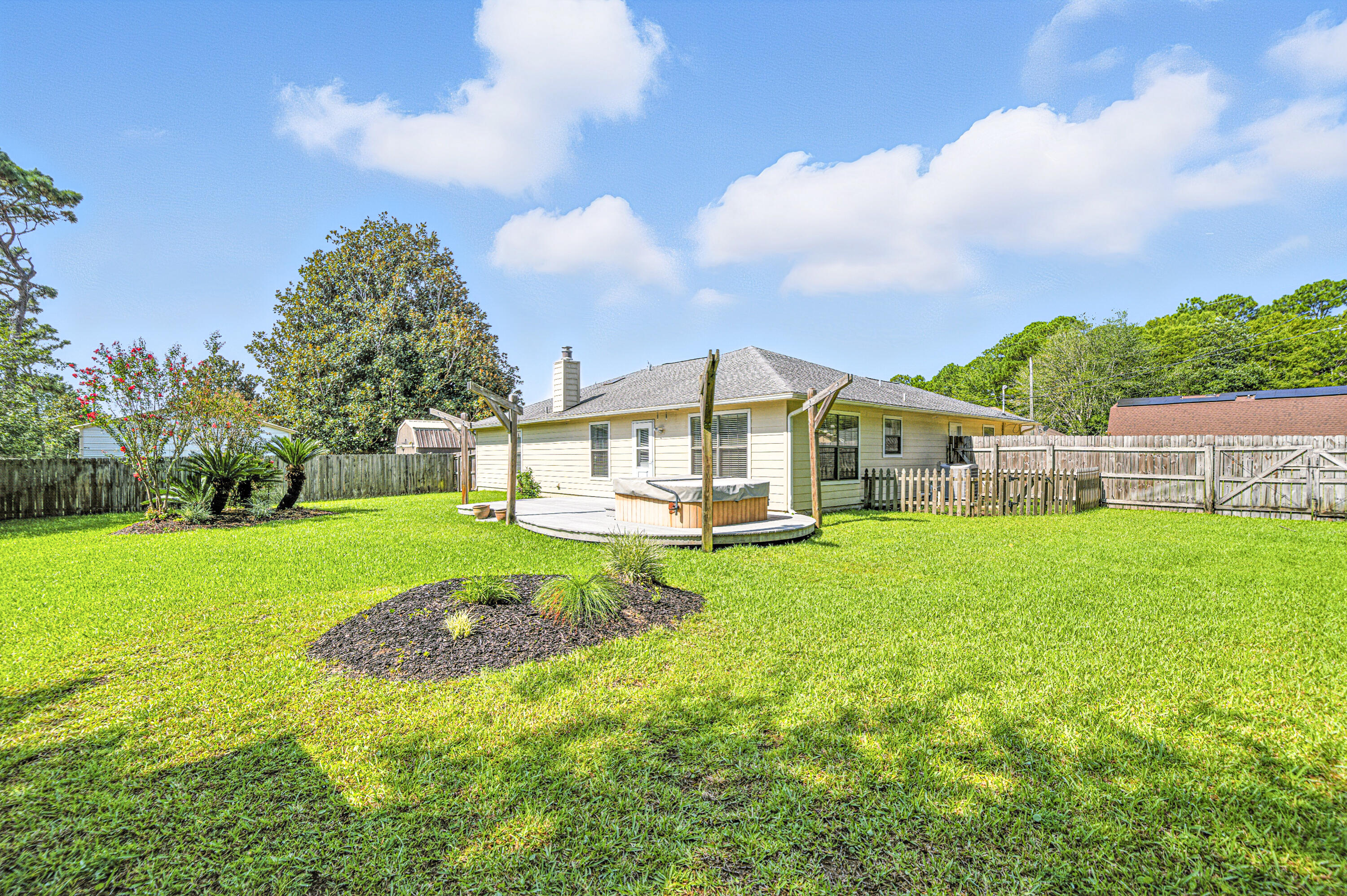 WYNNEHAVEN BEACH ESTATES - Residential