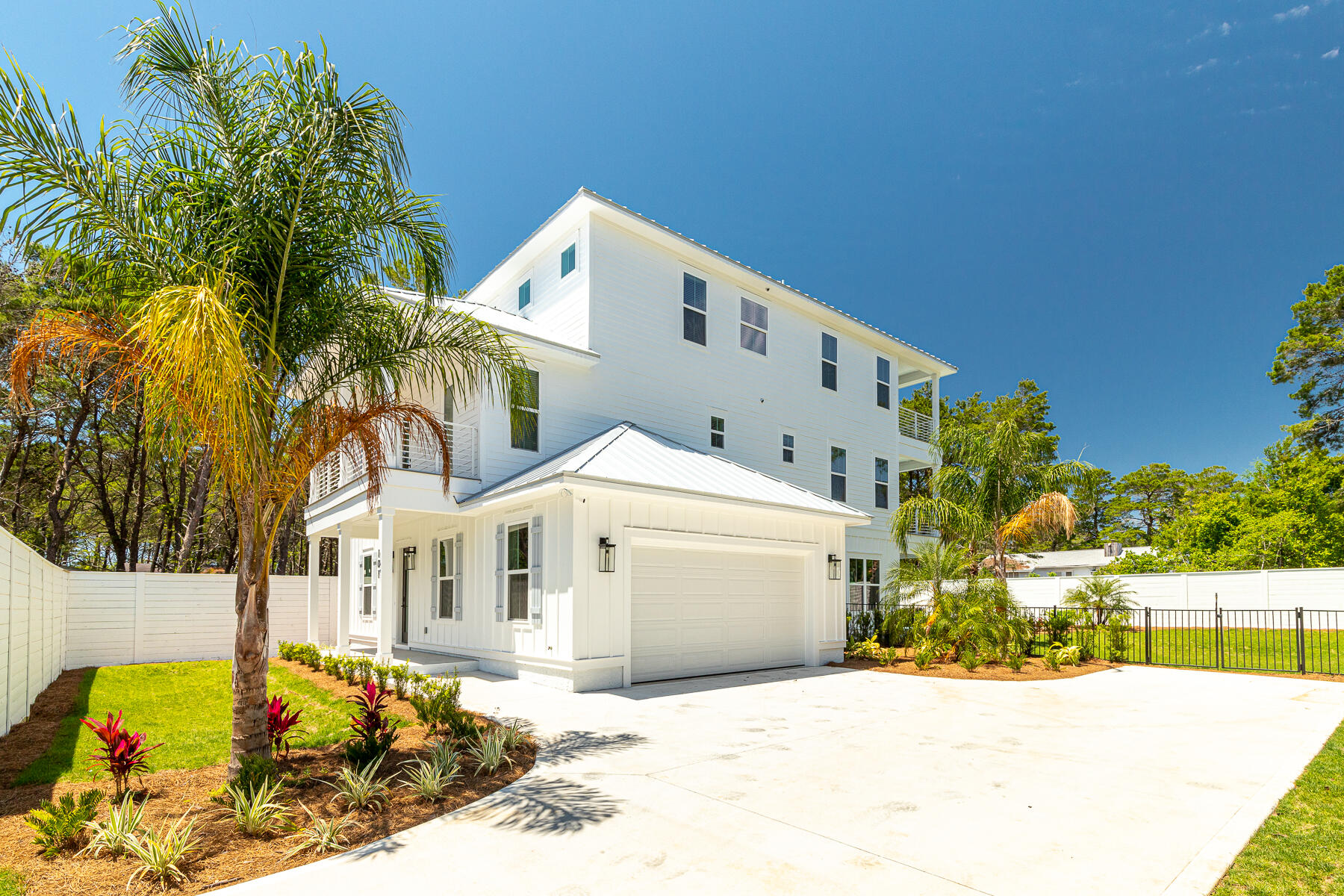 NO RECORDED SUBDIVISION - Residential