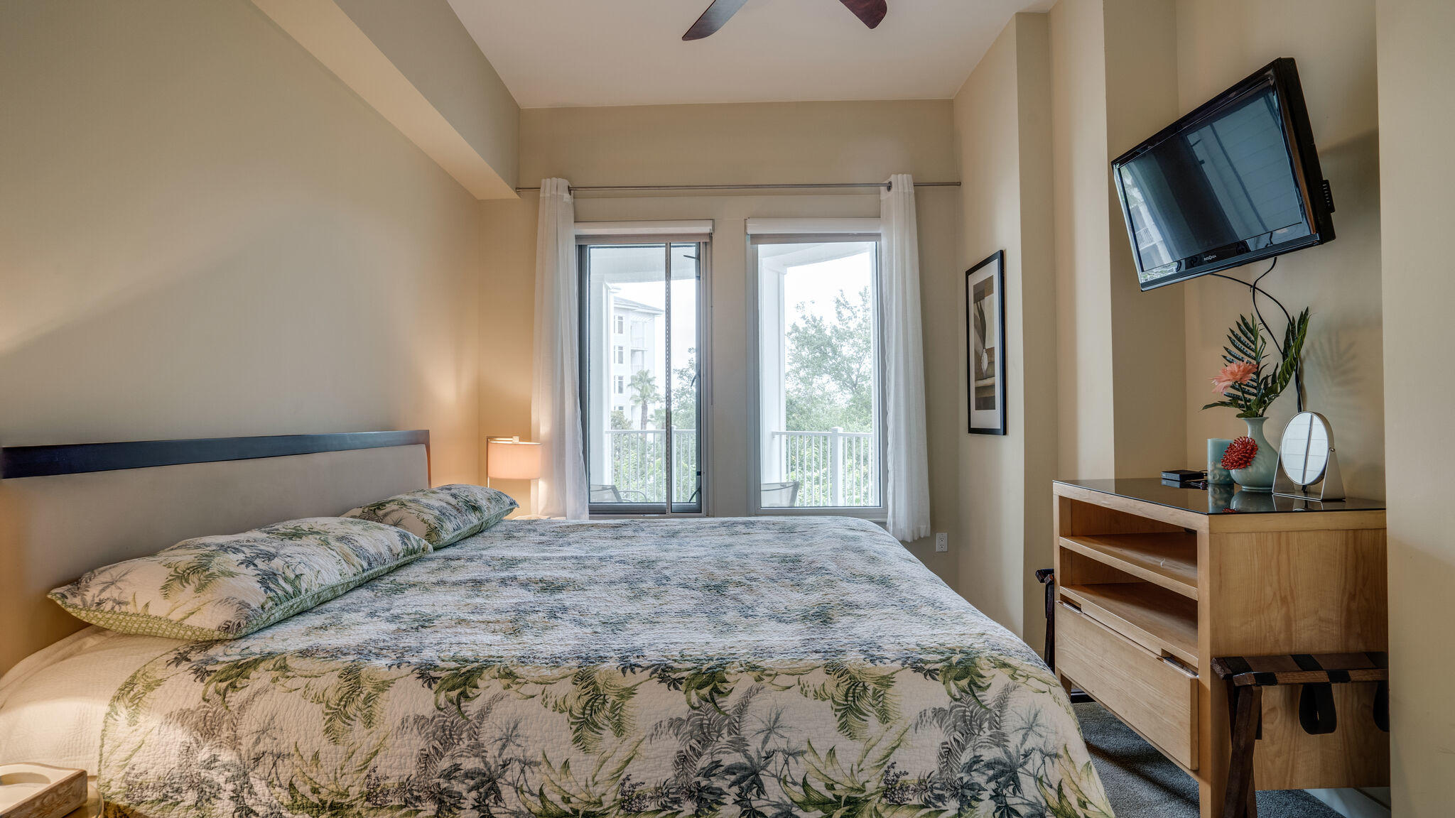 BAHIA CONDO - Residential