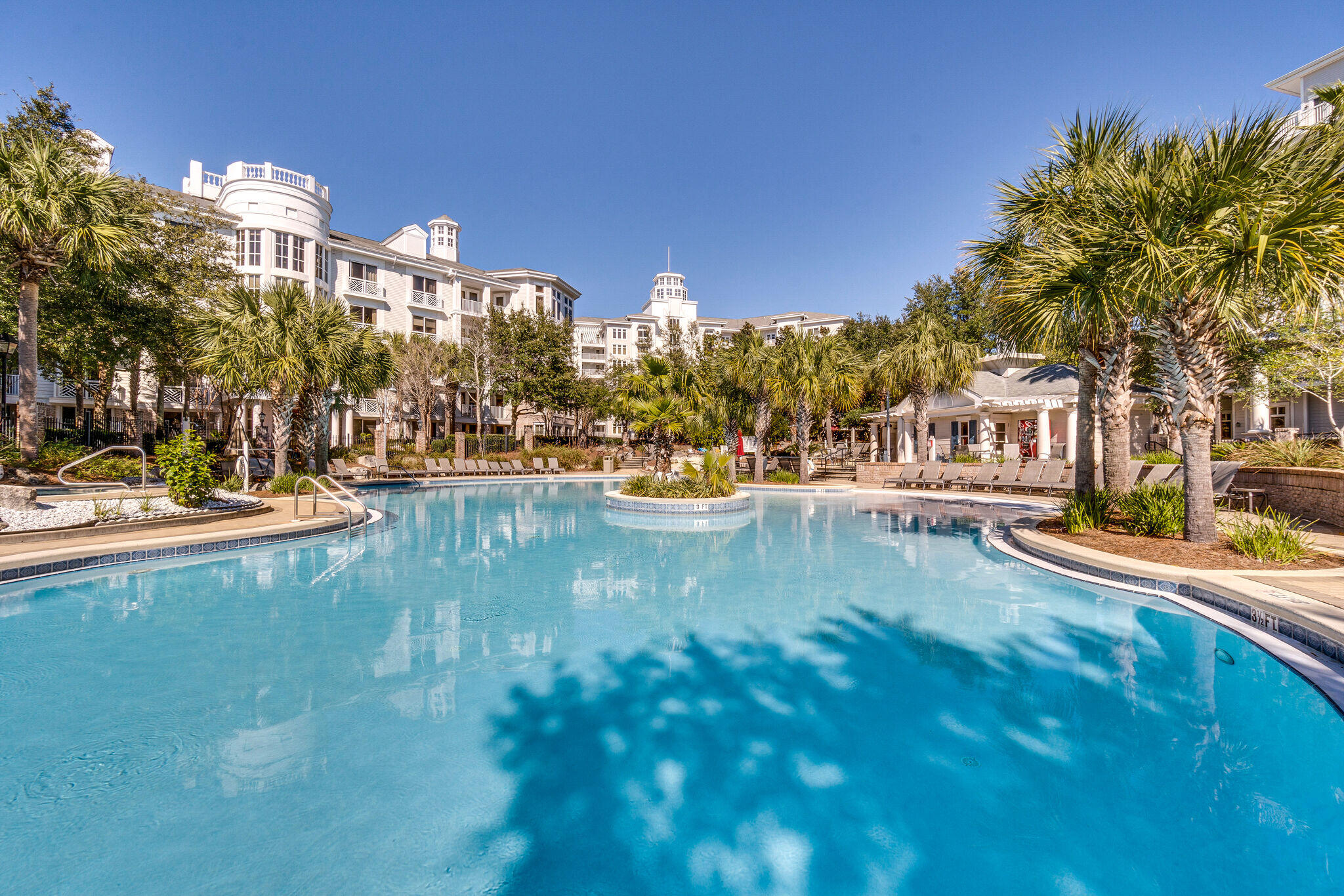 BAHIA CONDO - Residential