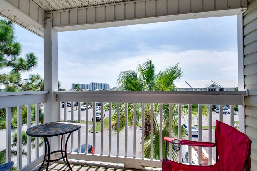 Great Two Bedroom / Two Bath third floor unit with balcony. Freshly painted and tiled throughout. Convenient to beaches, shopping, fishing, golf, and downtown Destin. Complex has a sparkling community poo, grill, and workout room with weights/treadmill/elliptical/shock absorbing floor. Great unit at a great price!
