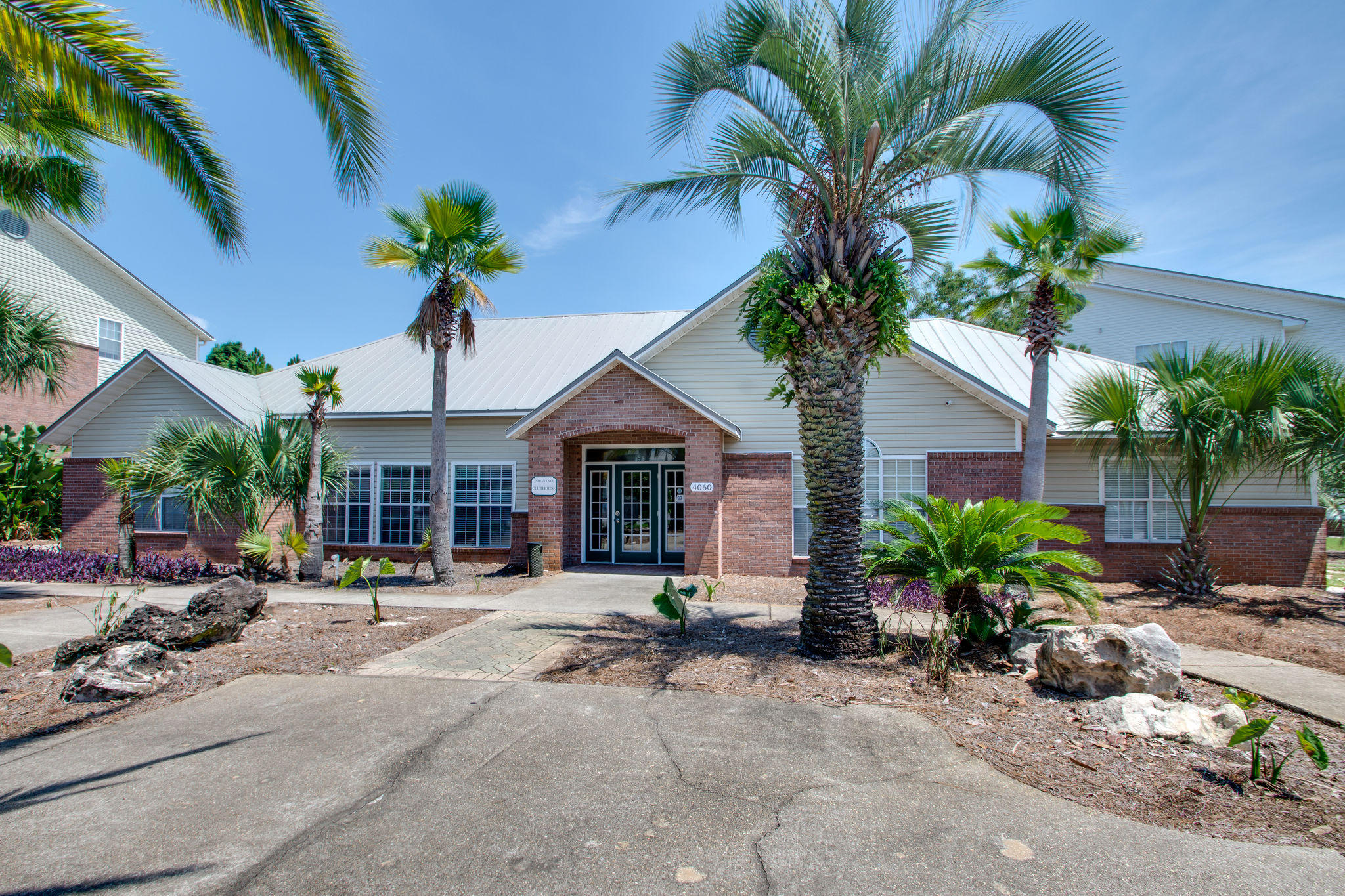 INDIAN LAKE - Residential