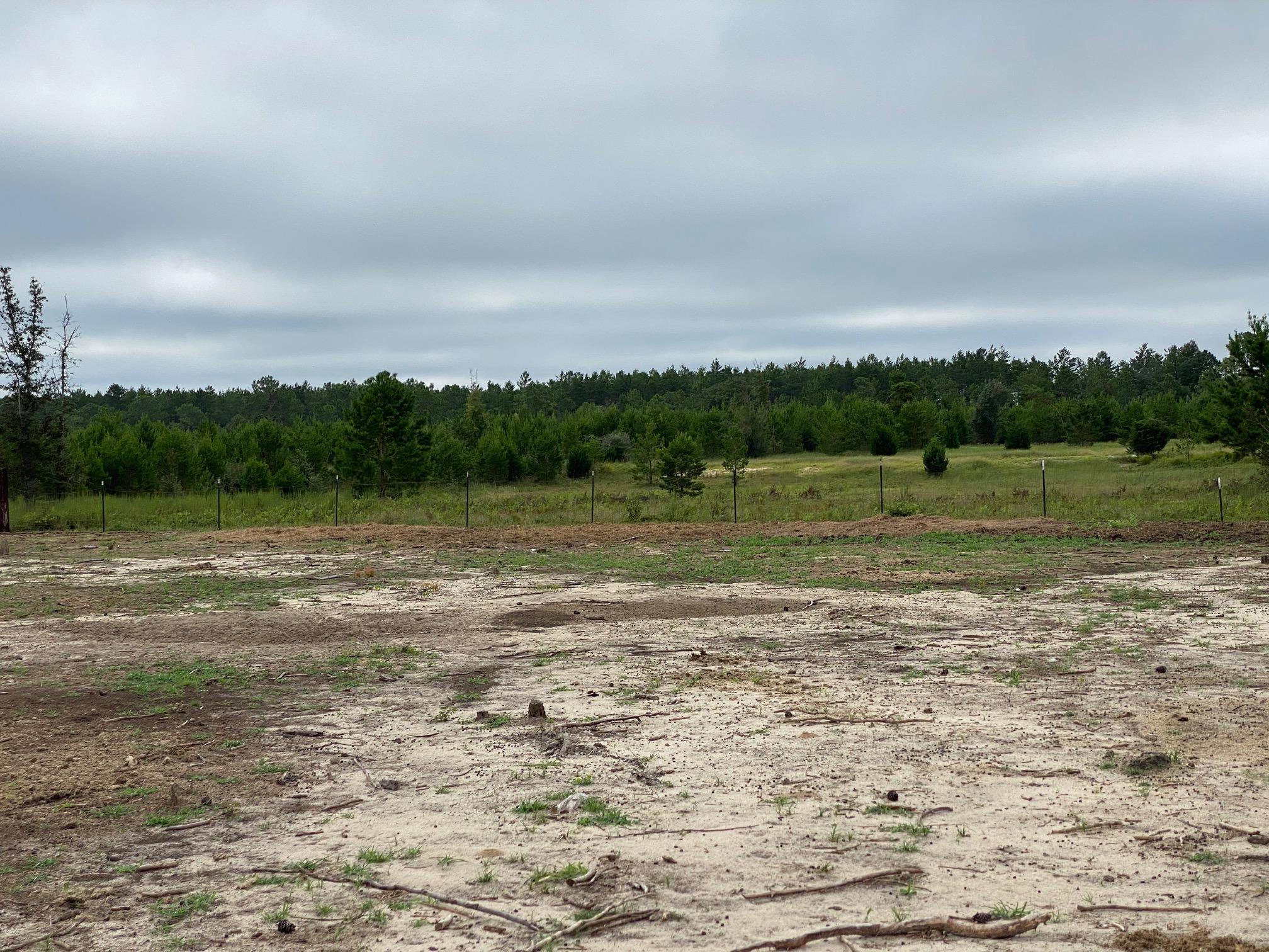 METES & BOUNDS - Land