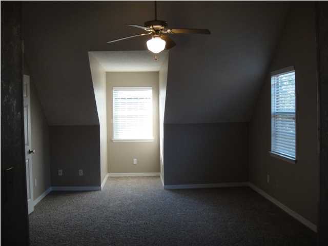 NATURES TRAIL - Residential Lease
