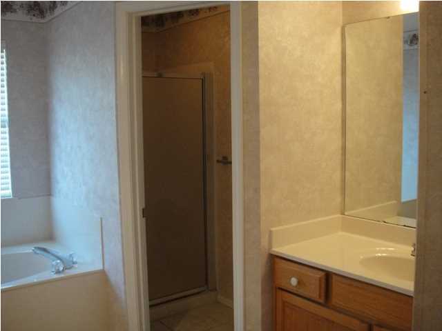 NATURES TRAIL - Residential Lease
