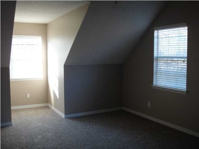 NATURES TRAIL - Residential Lease